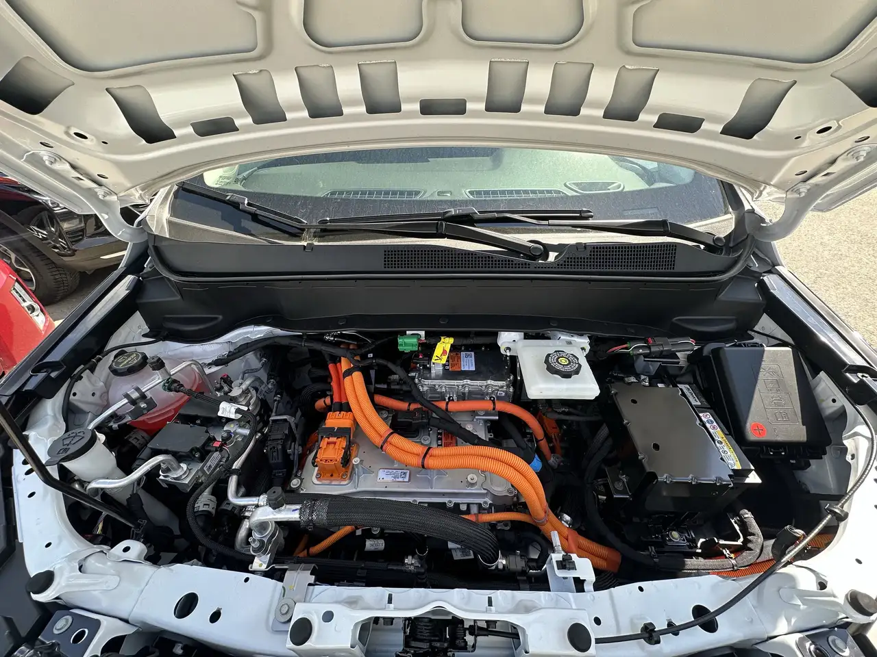 Chevrolet Bolt photo Chevrolet Bolt