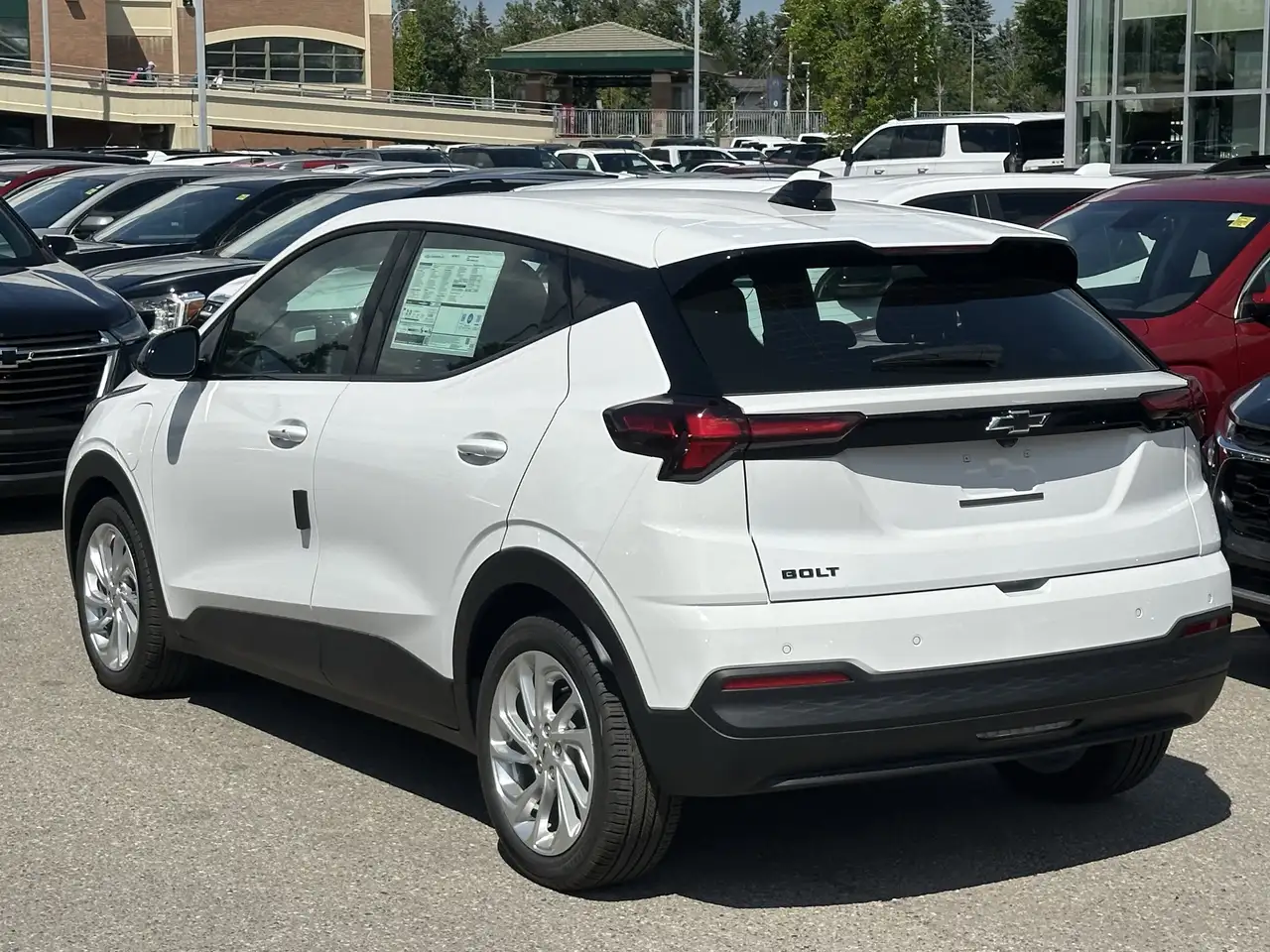 Chevrolet Bolt photo Chevrolet Bolt