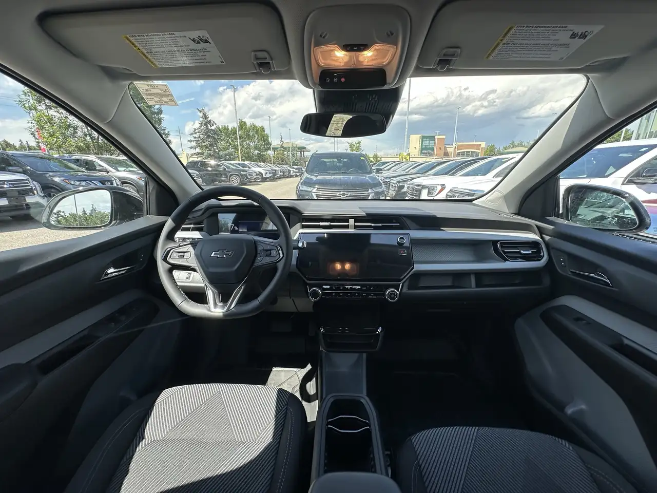 Chevrolet Bolt photo Chevrolet Bolt