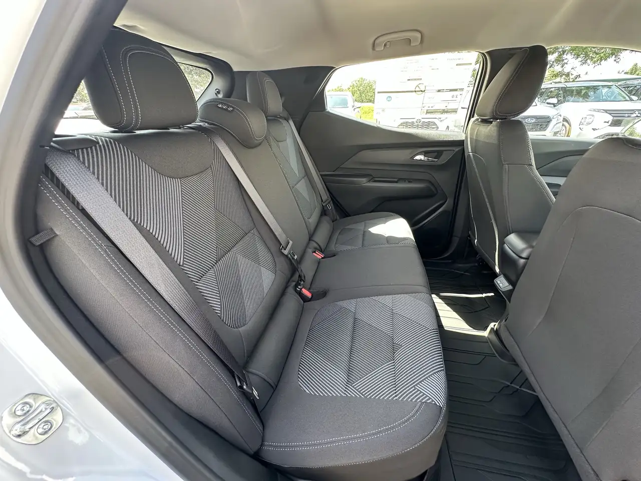 Chevrolet Bolt photo Chevrolet Bolt