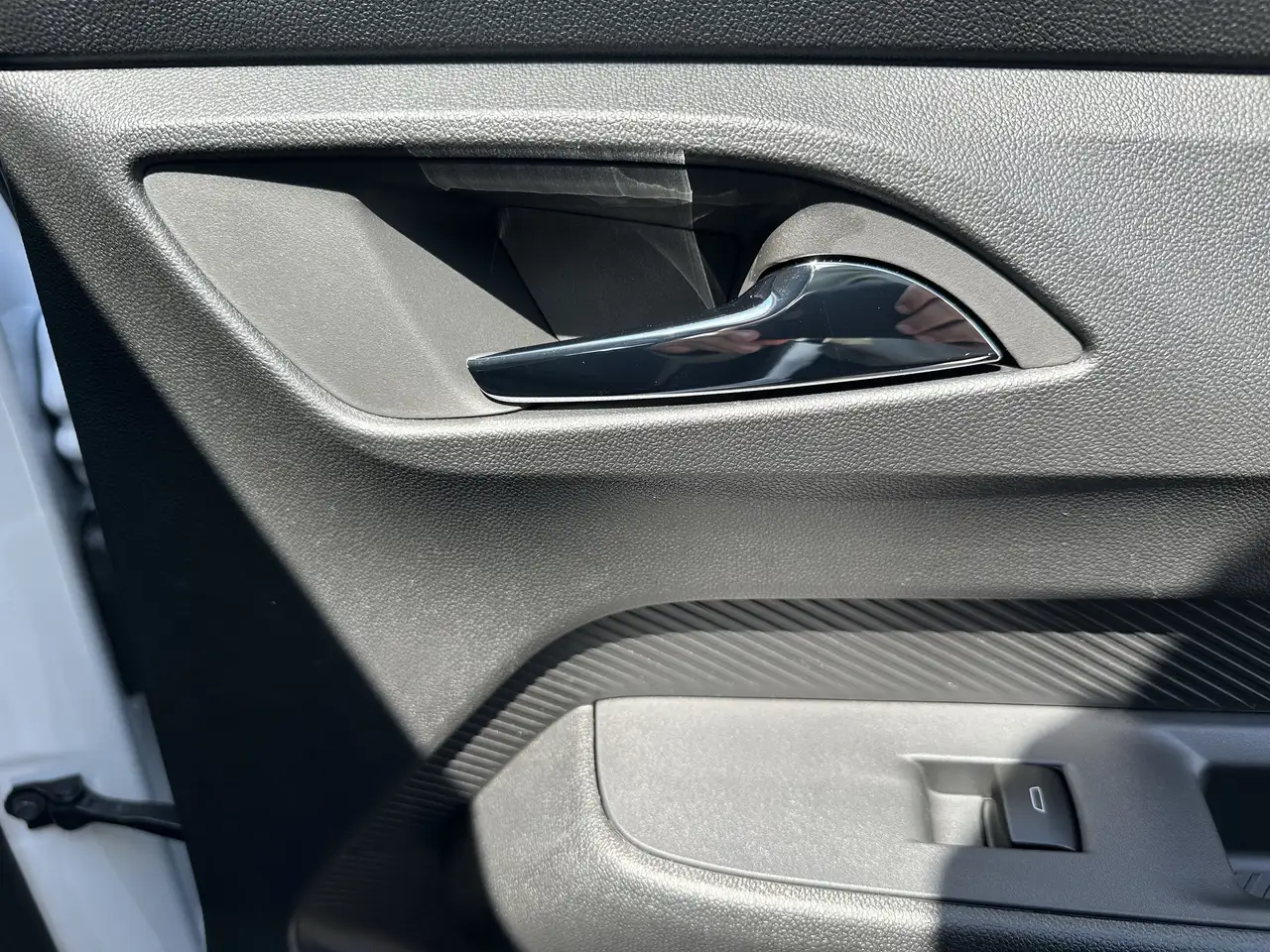 Chevrolet Bolt photo Chevrolet Bolt