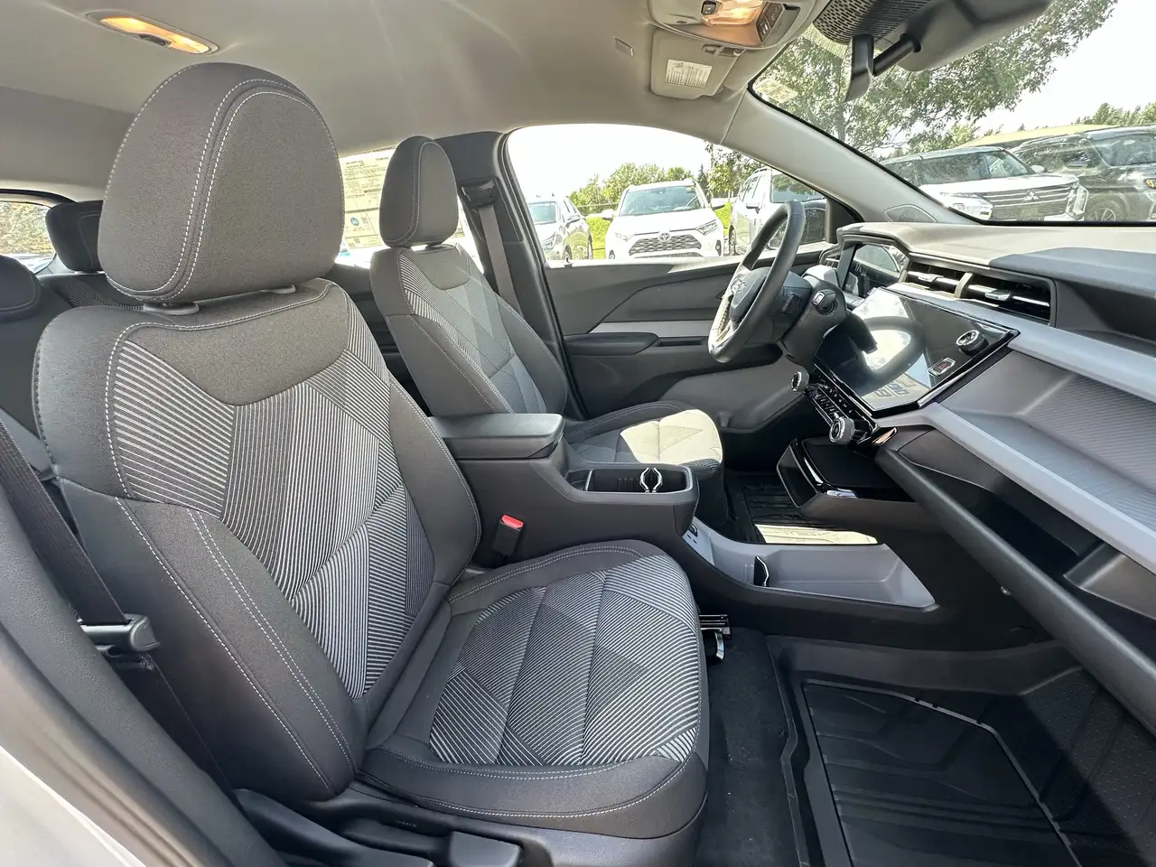 Chevrolet Bolt photo Chevrolet Bolt