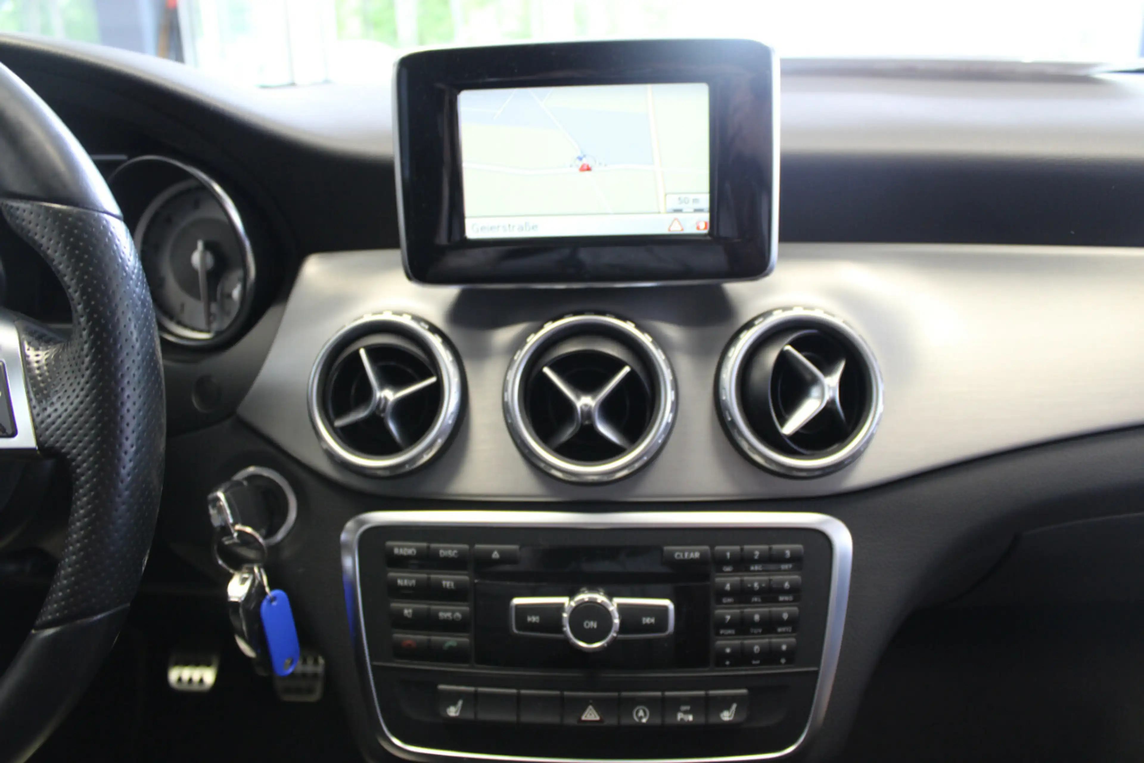 Mercedes-Benz GLA 200 Sport Utility Vehicle — photo 10
