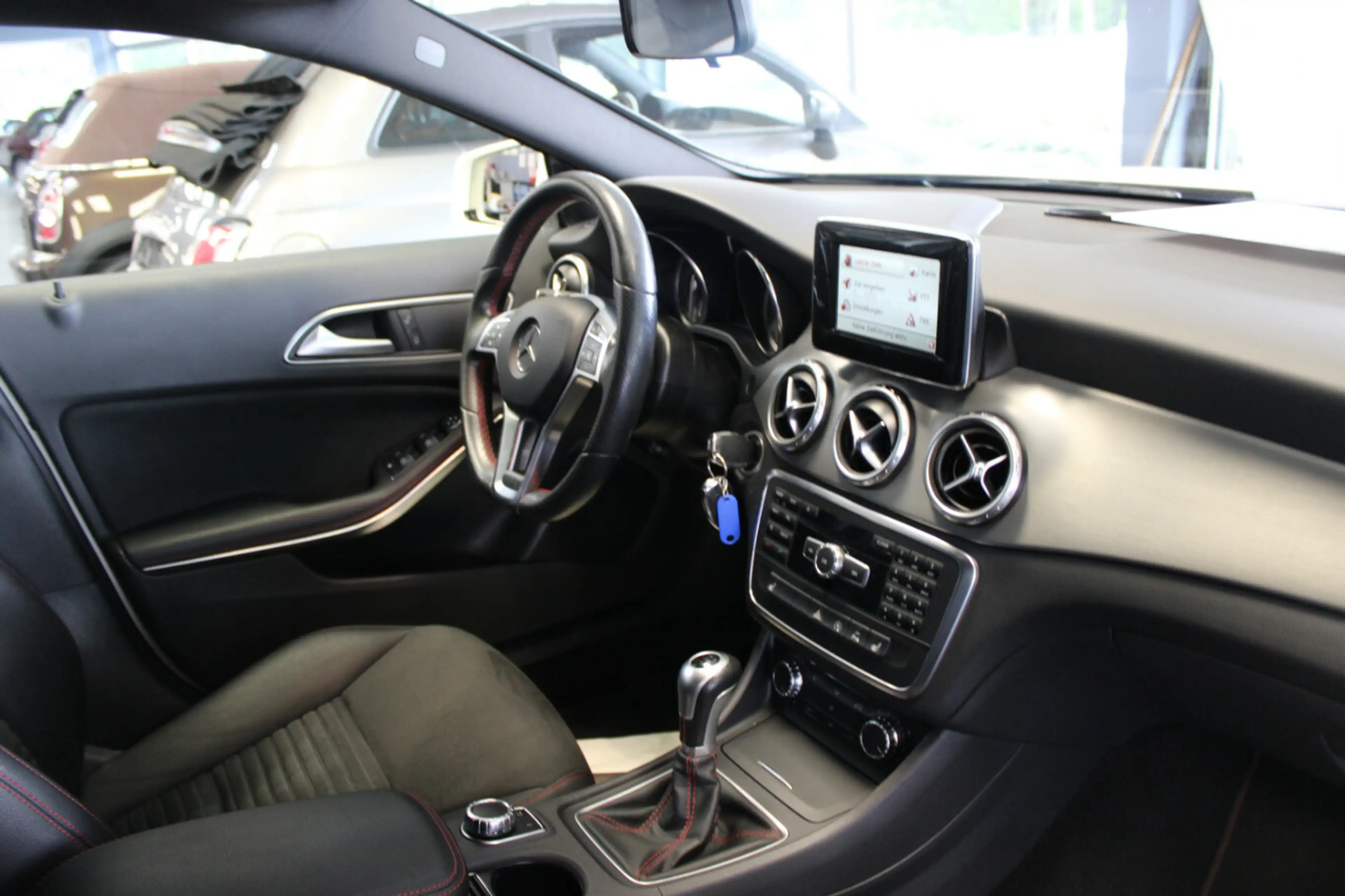 Mercedes-Benz GLA 200 Sport Utility Vehicle — photo 8