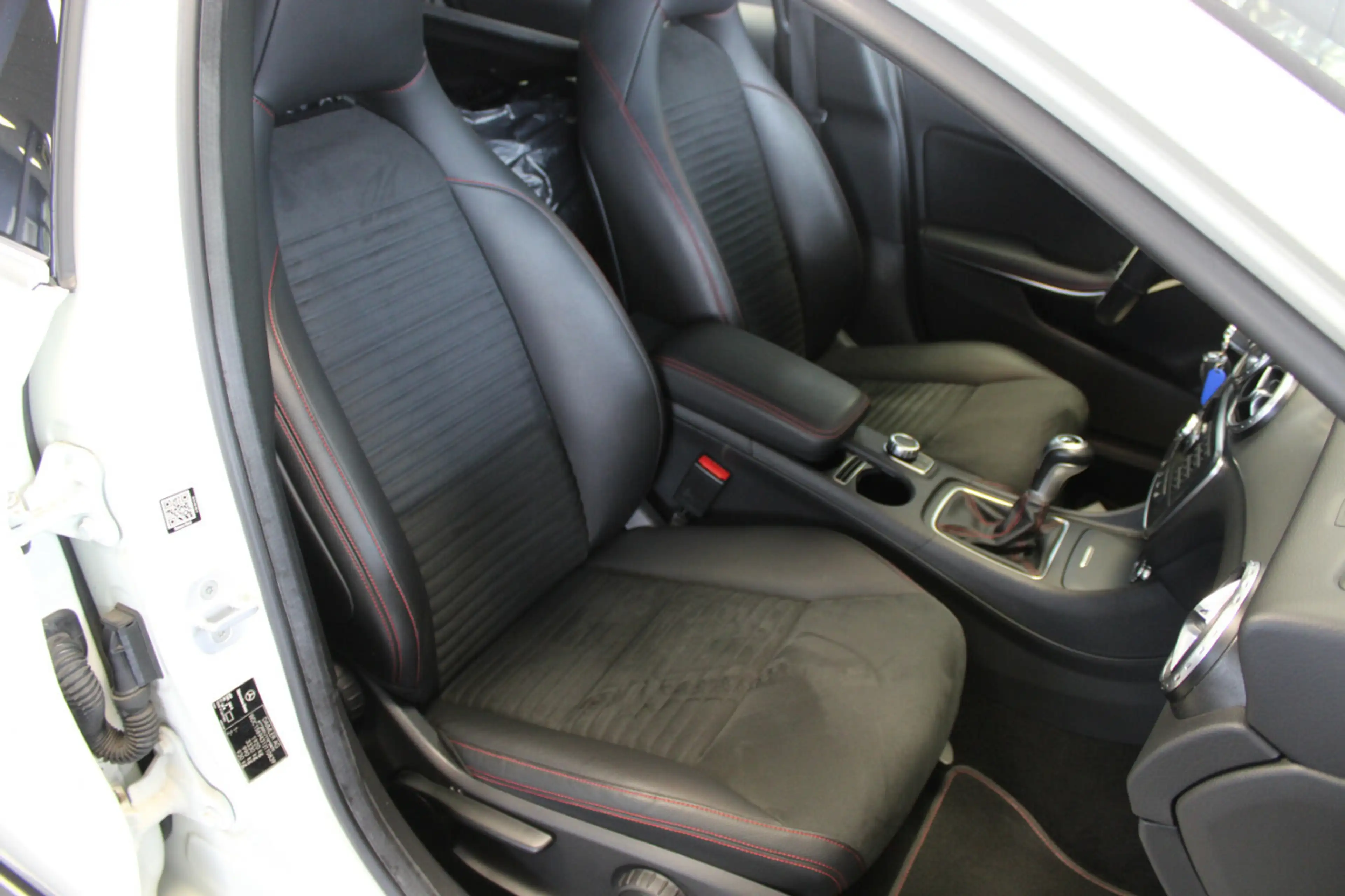 Mercedes-Benz GLA 200 Sport Utility Vehicle — photo 11
