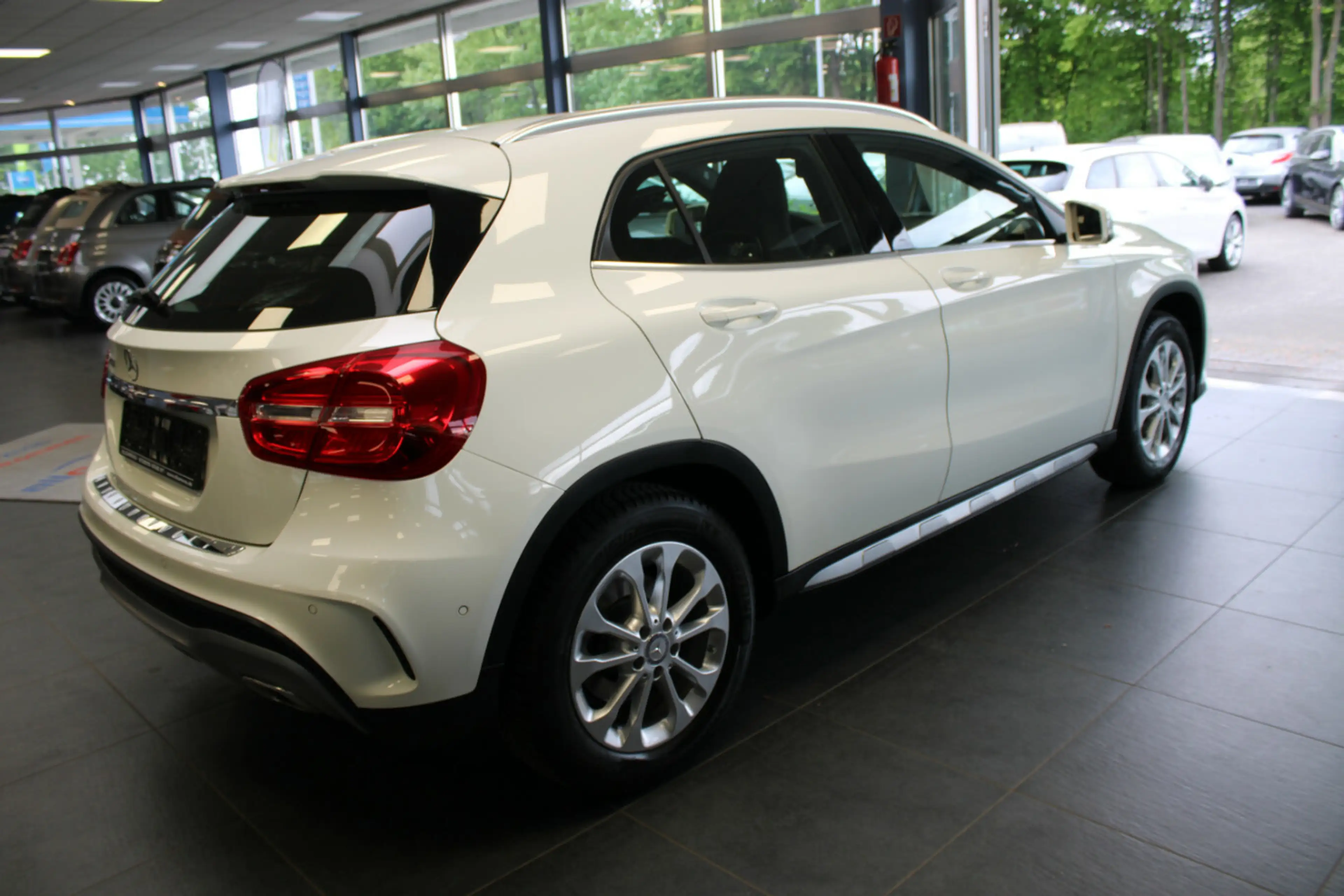 Mercedes-Benz GLA 200 Sport Utility Vehicle — photo 7