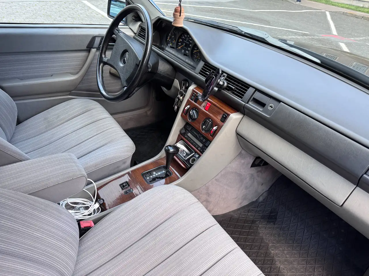 Mercedes-Benz E 230 230 E, foto 7