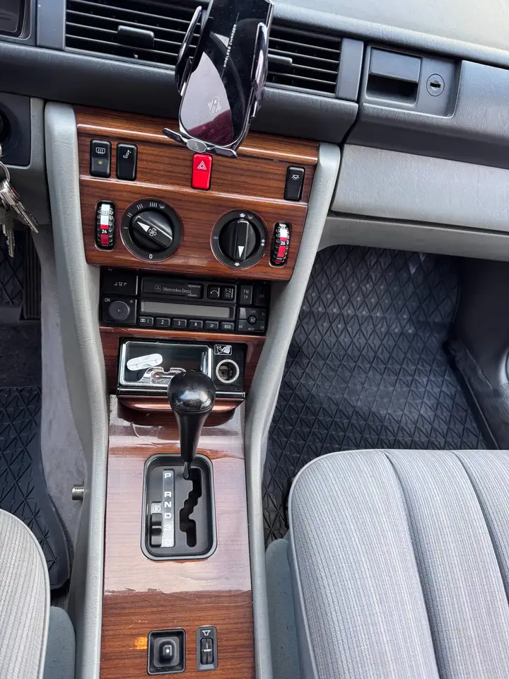 Mercedes-Benz E 230 230 E, foto 10
