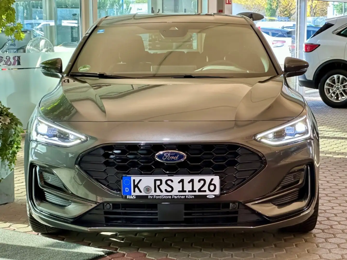 Ford Focus ST-Line X+Automatik+AHK+B&O+Kamera+Navi Grau - 2