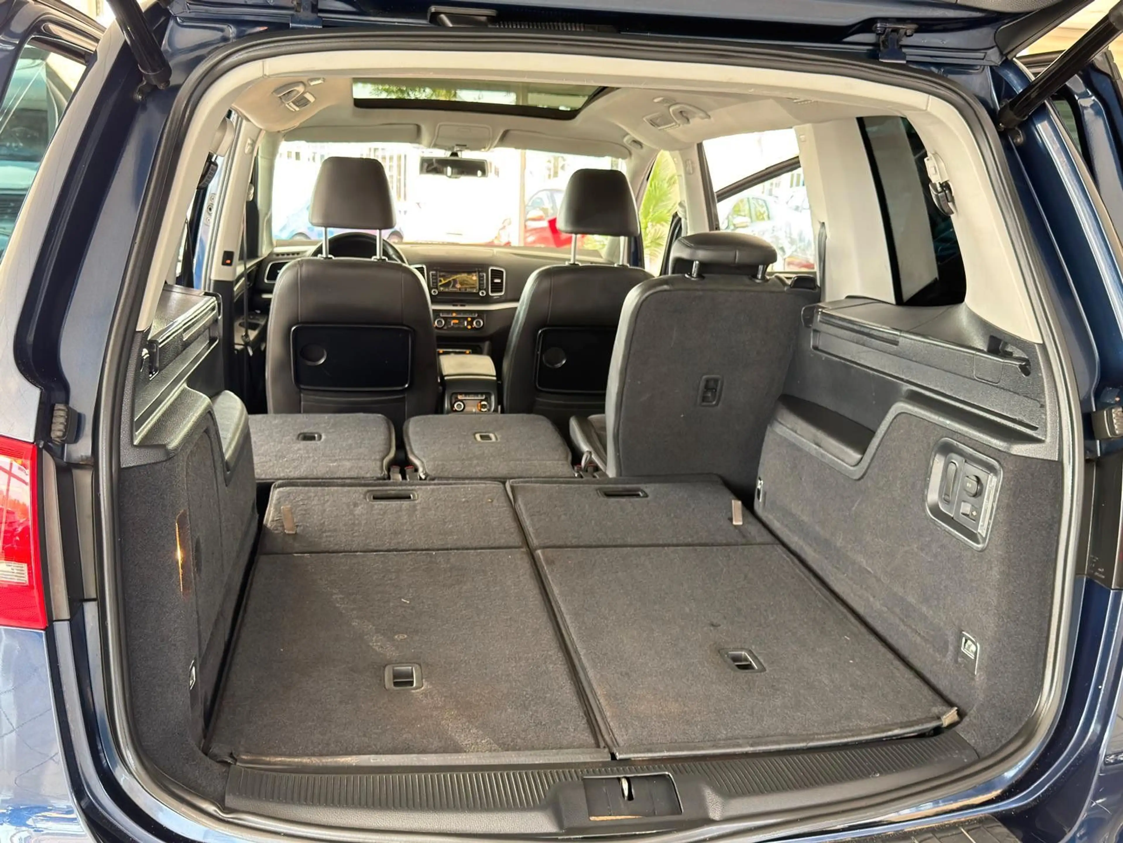 Volkswagen Sharan Highline+Bi-Xenon+7-Sitze+Kamera+EL-Türen — photo 8