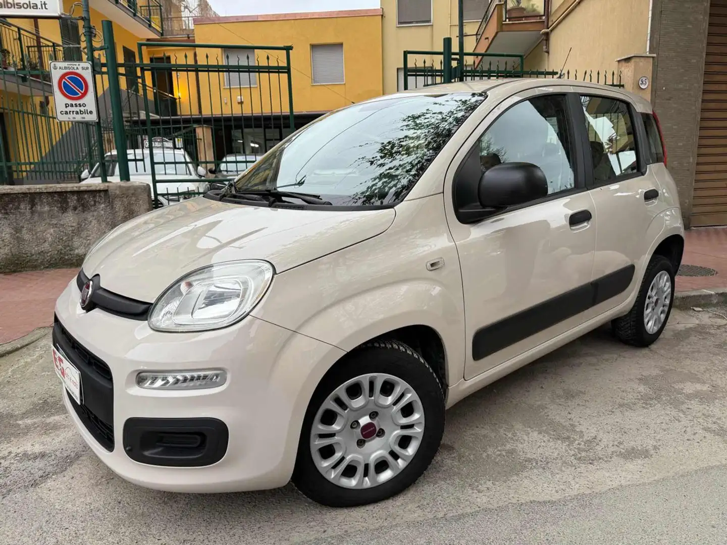 Fiat Panda 1.2 Easy 5 posti Beige - 2