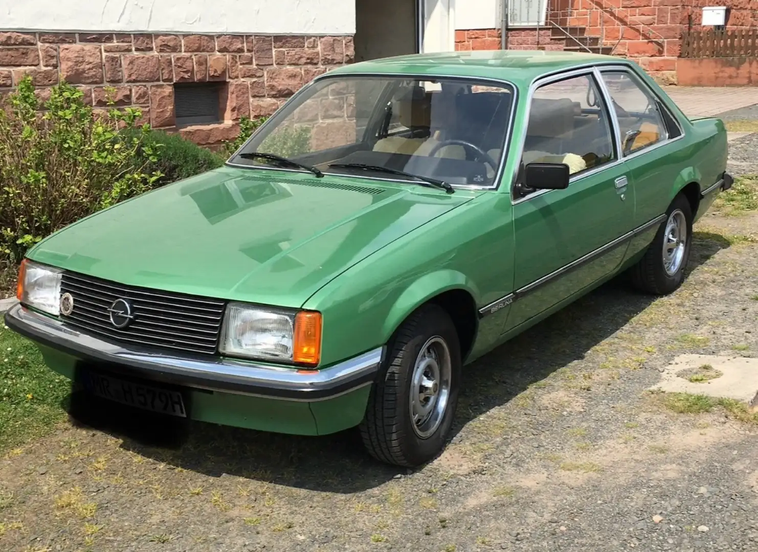 Opel Rekord Berlina E 1 Oldtimer TÜV neu bis 09/25 Yeşil - 1