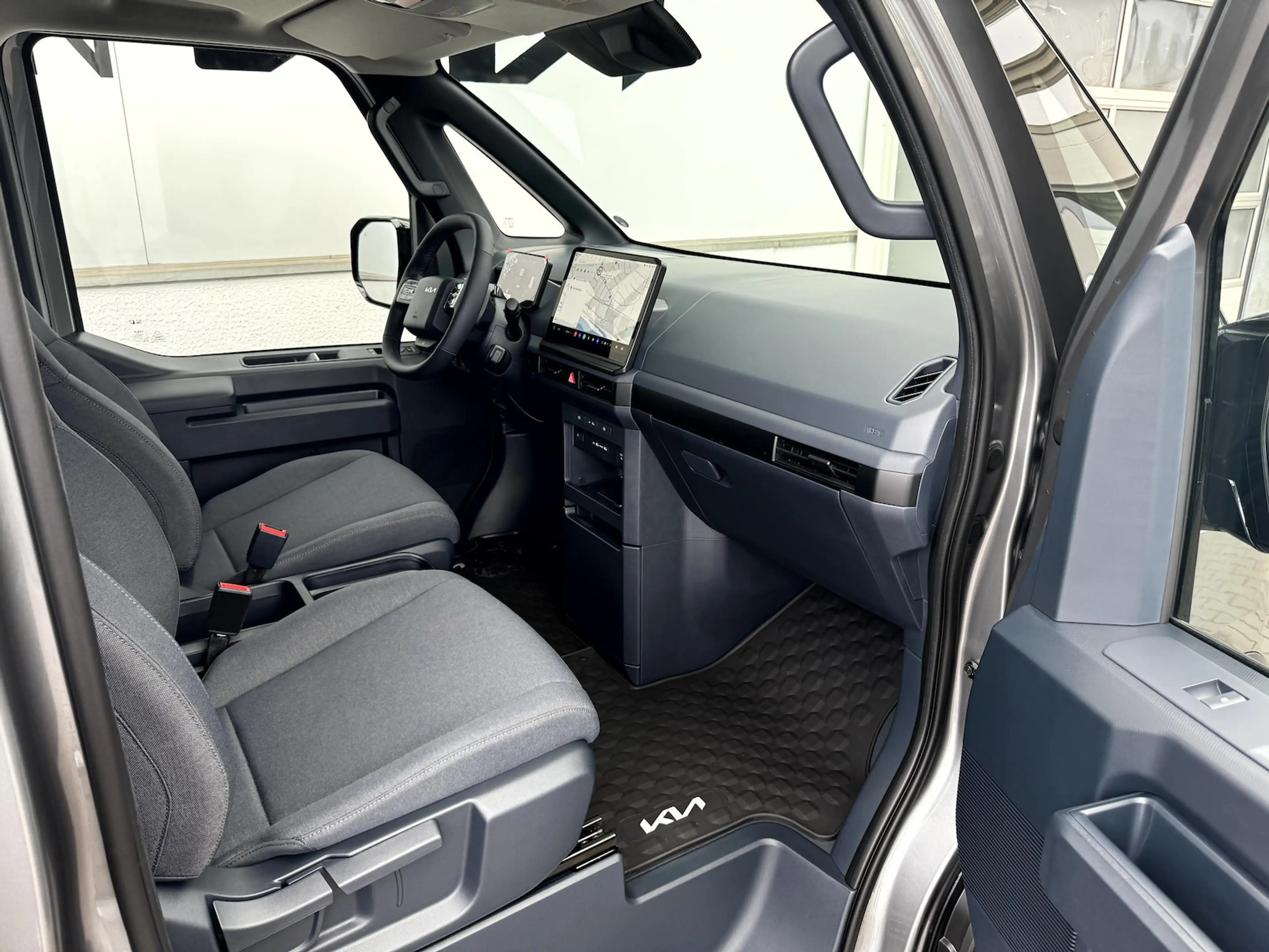 Kia PV5 Cargo L2H1 71 ELITE | 3T | WP | AW — photo 12