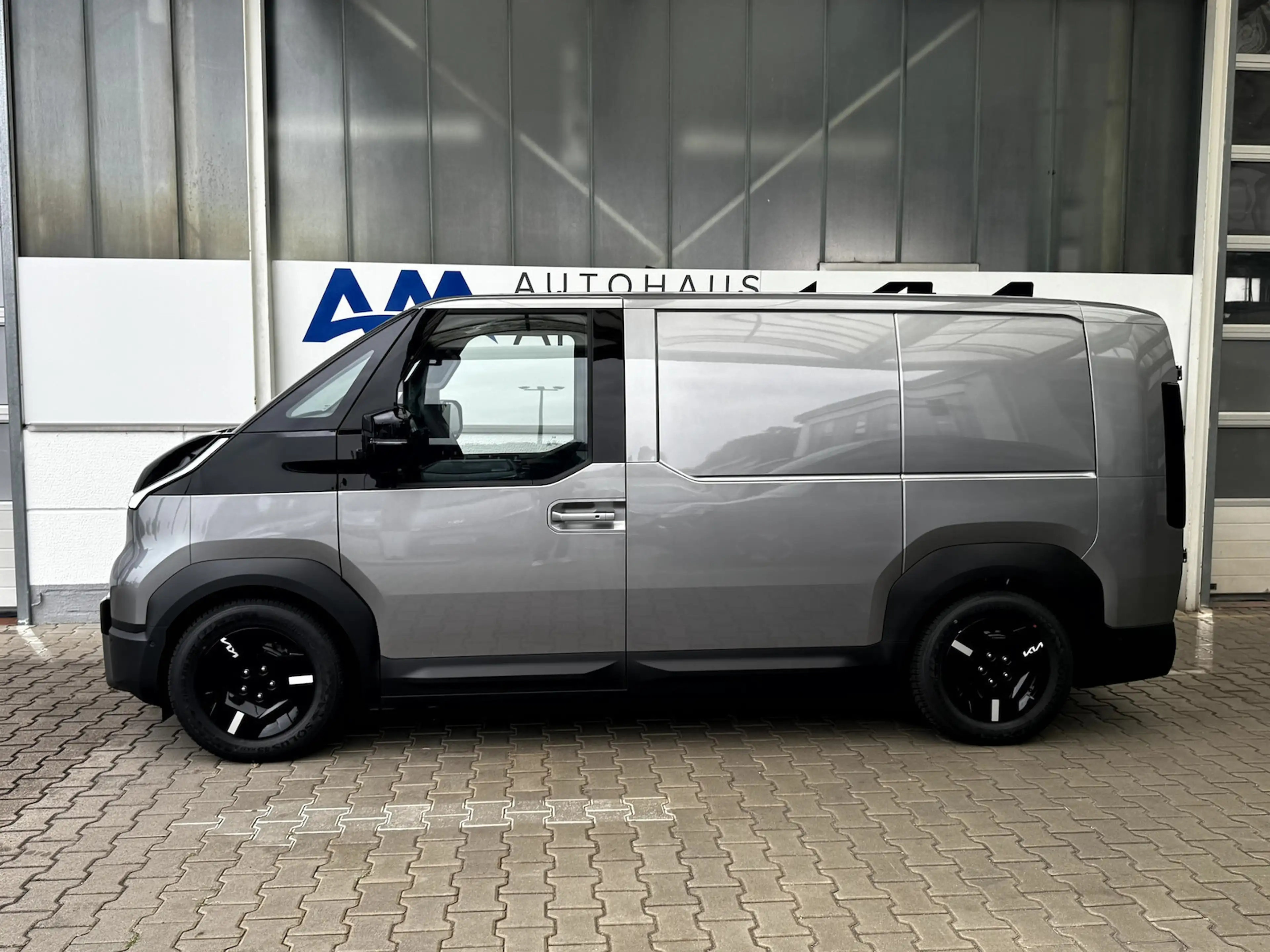 Kia PV5 Cargo L2H1 71 ELITE | 3T | WP | AW — photo 3
