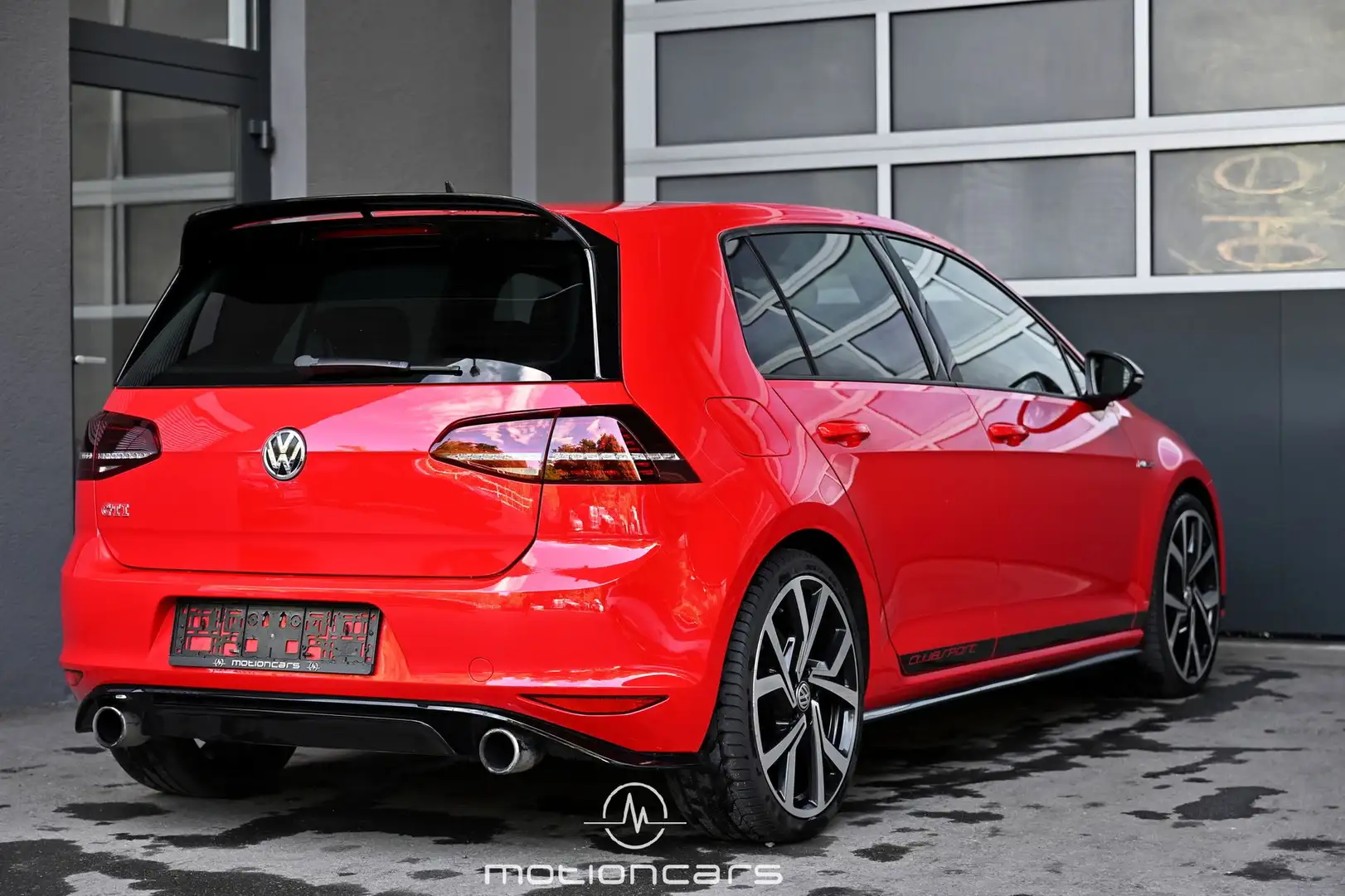 Volkswagen Golf VII 2.0 TSI BlueMotionTech GTI Clubsport Roşu - 2