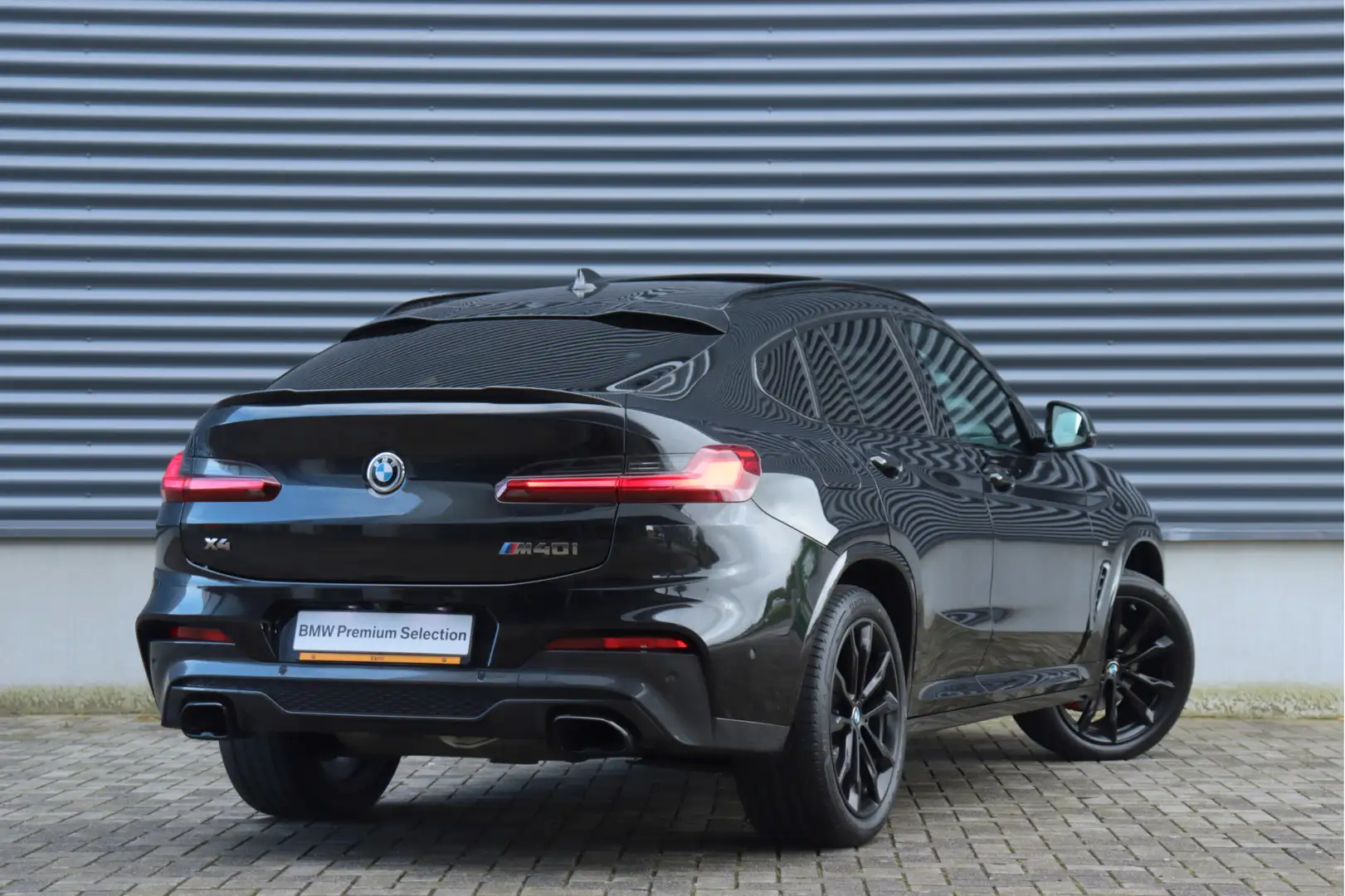 BMW X4 M40i | High Executive / M Sport / Panodak / Head-U Black - 2