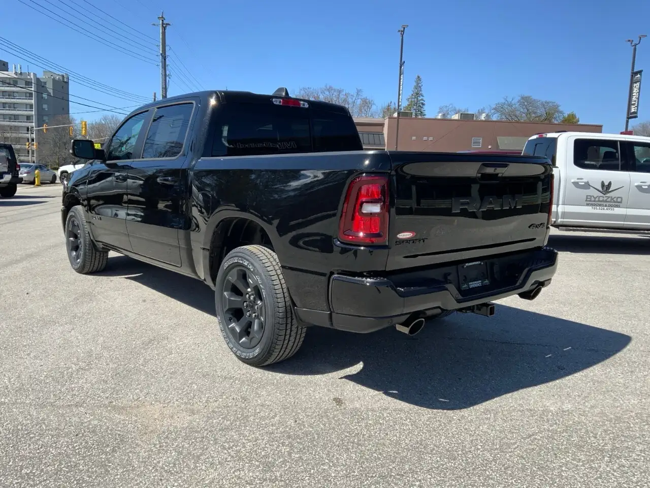 RAM 1500 снимка RAM 1500