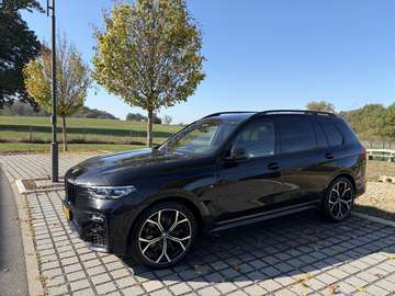 xDrive M50 i