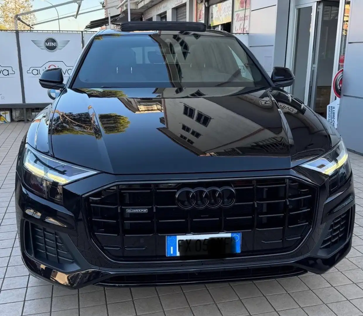Audi Q8 50 3.0 tdi mhev S-Line  quattro tiptronic Noir - 1