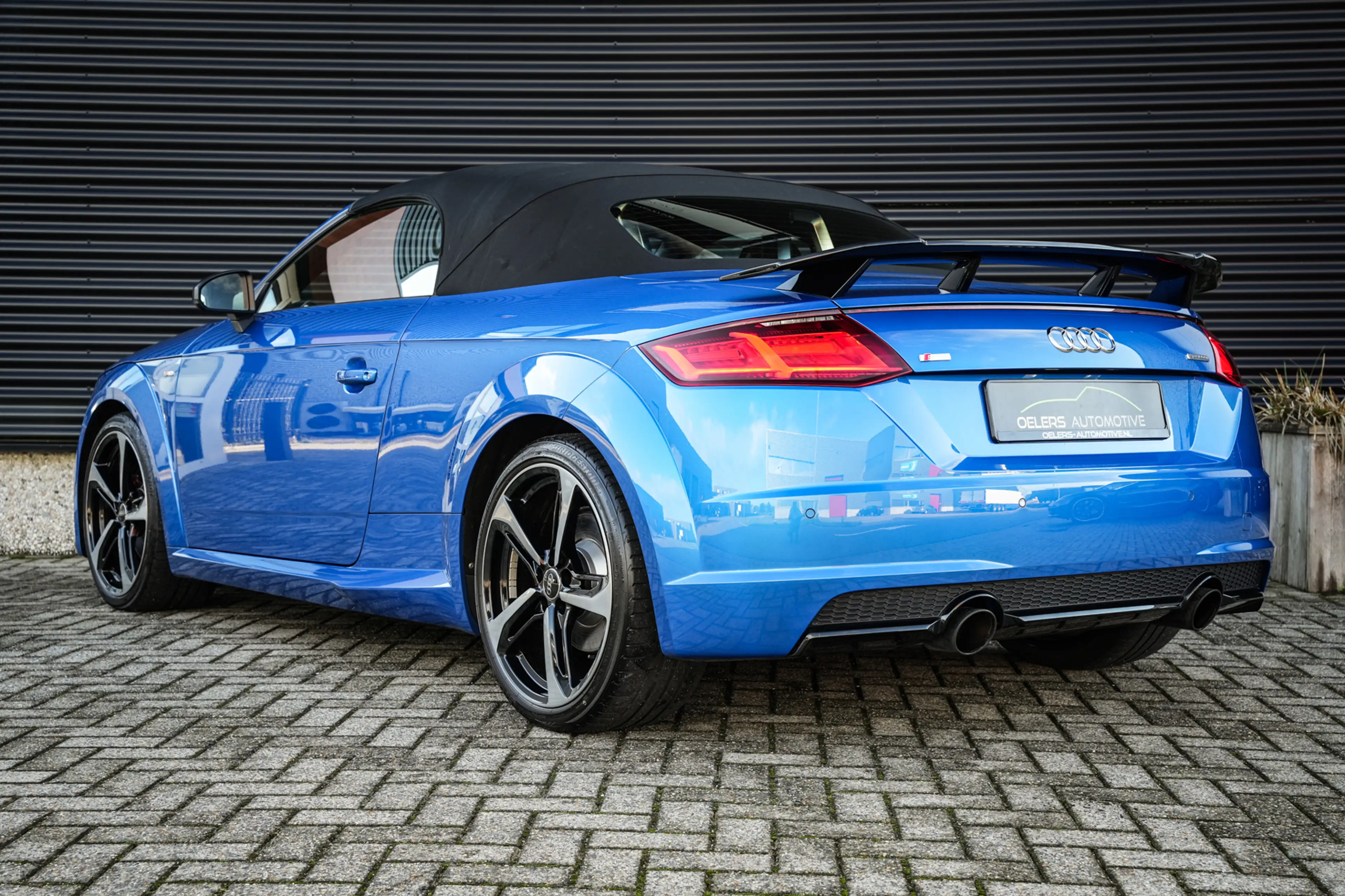 Audi TT Roadster 2.0 TFSI Competition | Virtual Dashboard — photo 8