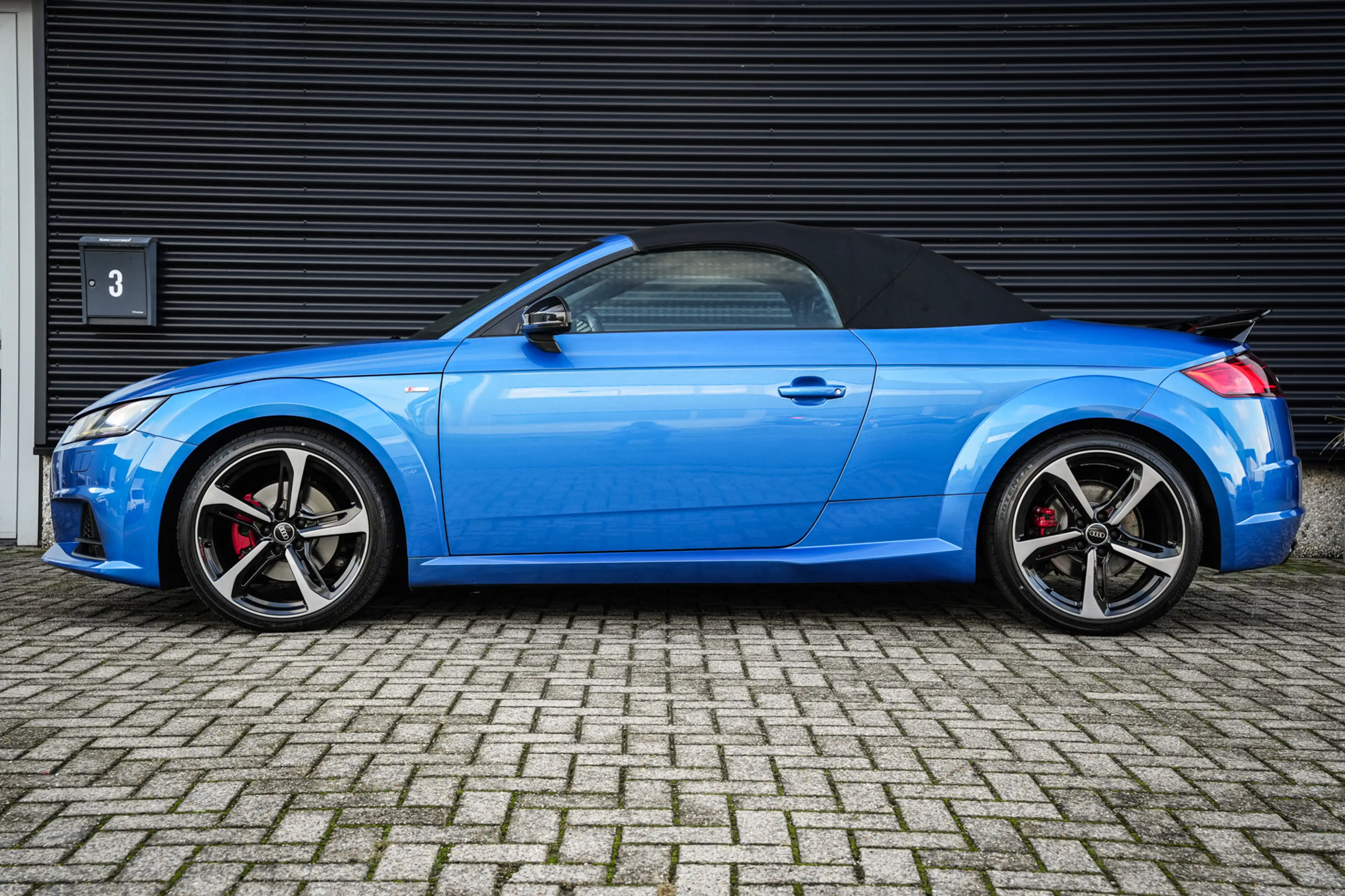 Audi TT Roadster 2.0 TFSI Competition | Virtual Dashboard — photo 13