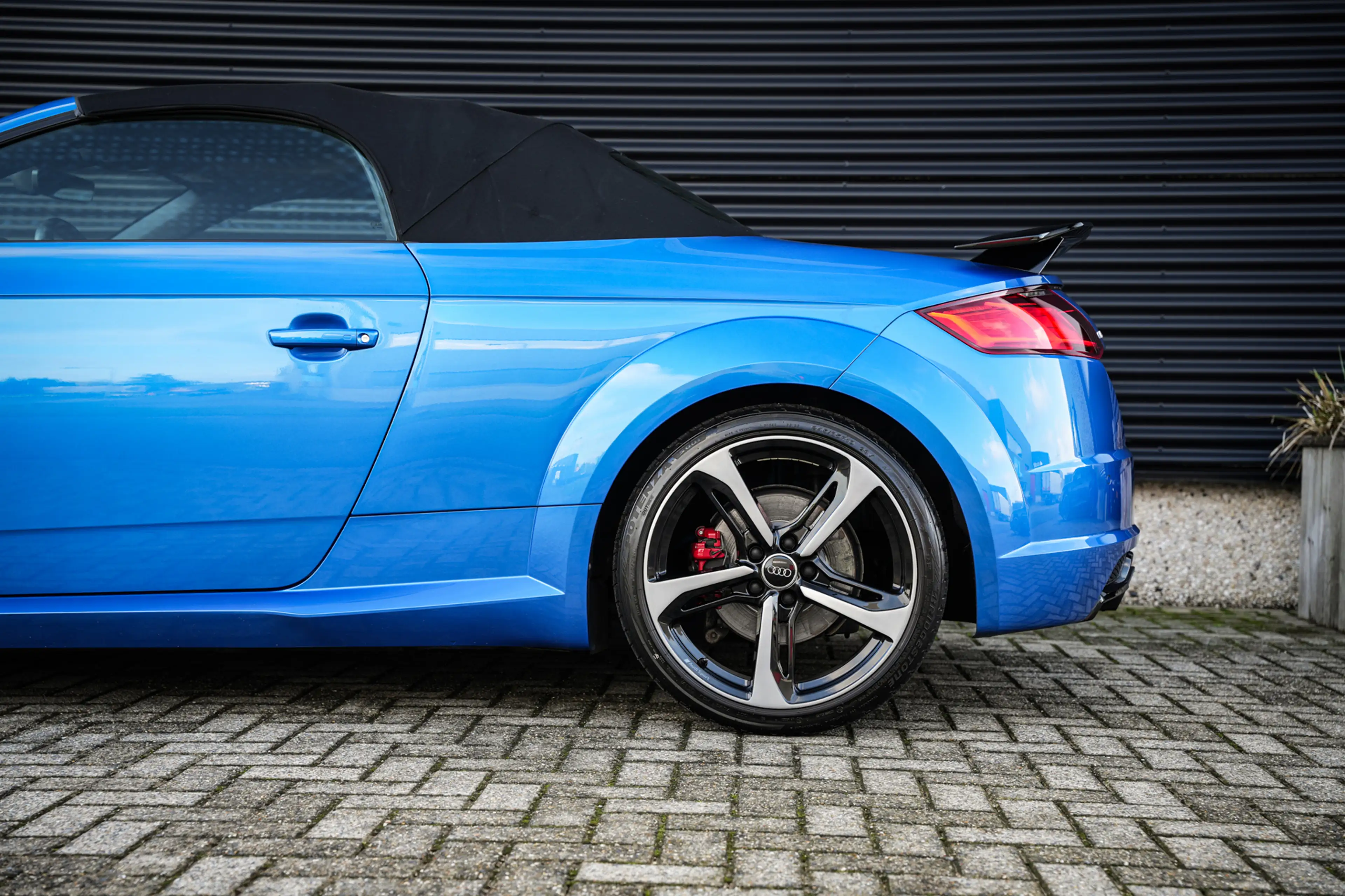 Audi TT Roadster 2.0 TFSI Competition | Virtual Dashboard — photo 15