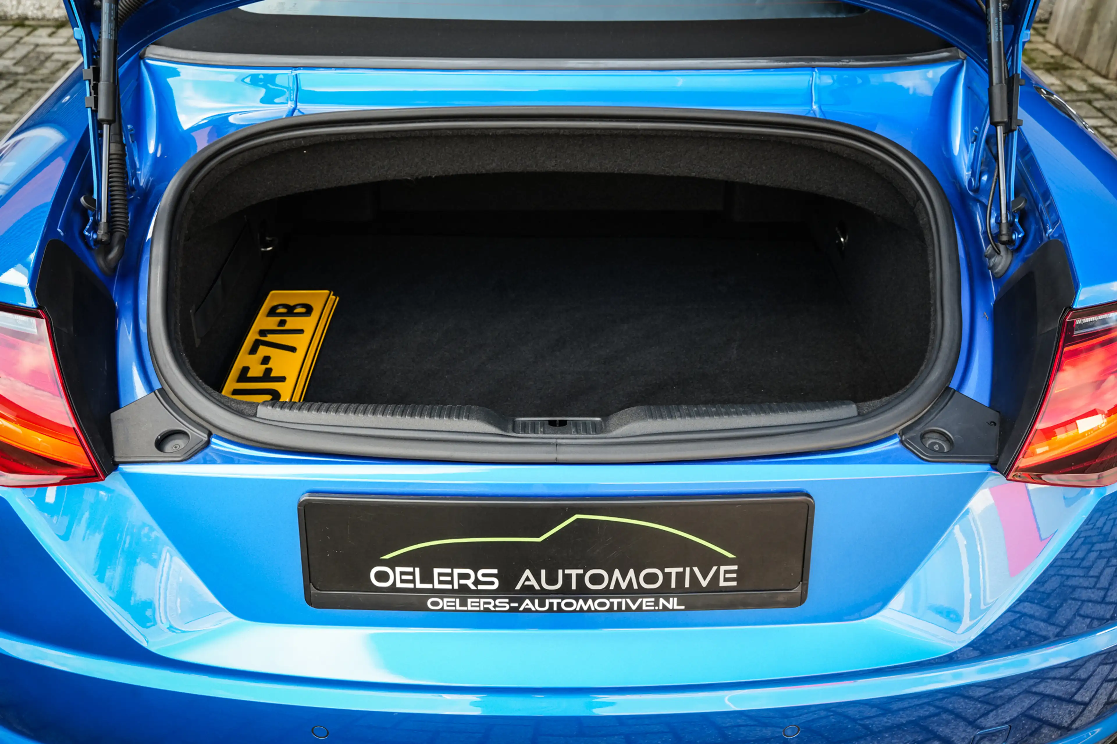 Audi TT Roadster 2.0 TFSI Competition | Virtual Dashboard — photo 36