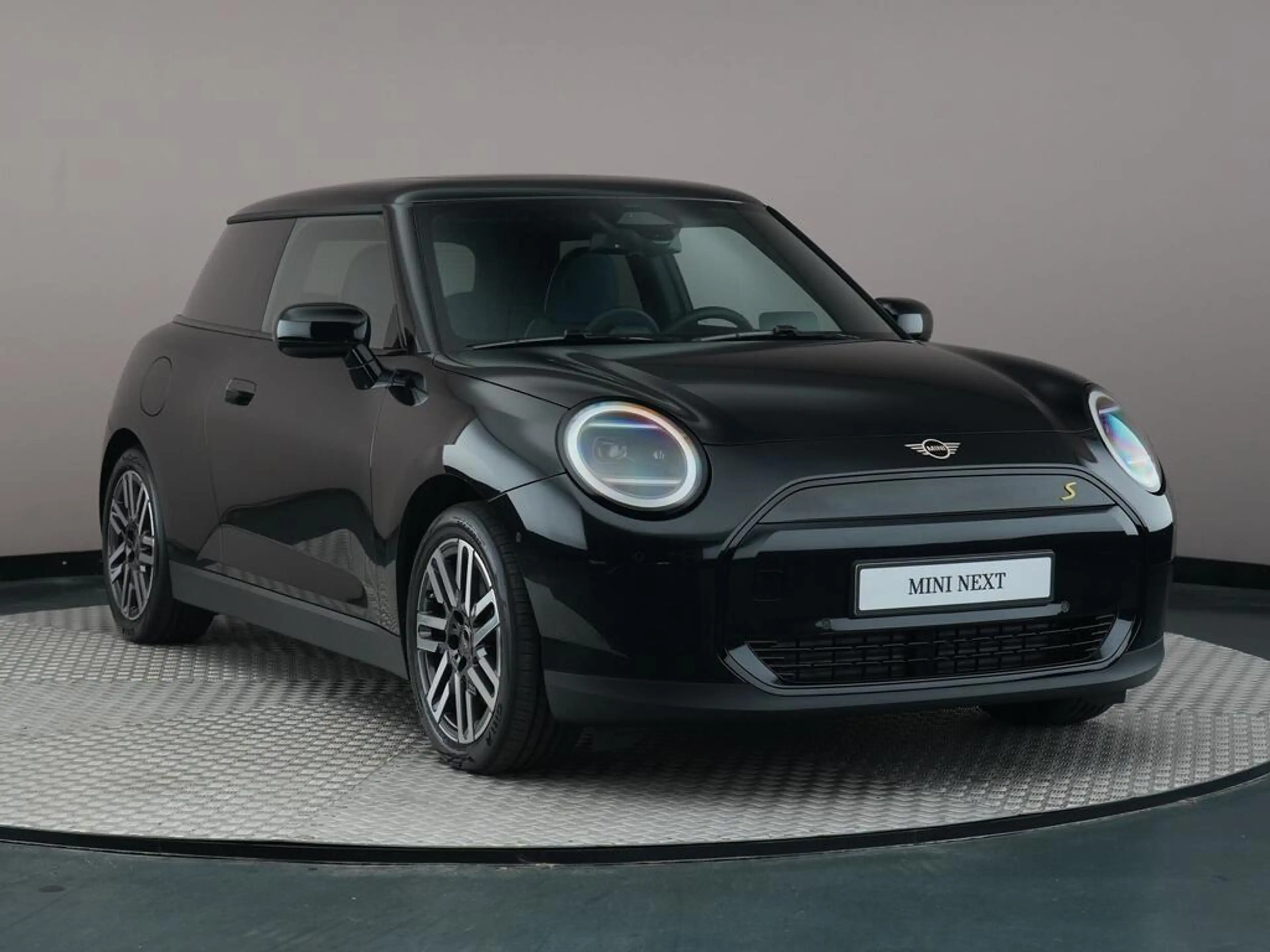 MINI Cooper SE 3-Deurs Classic M 54.2 kWh — photo 3