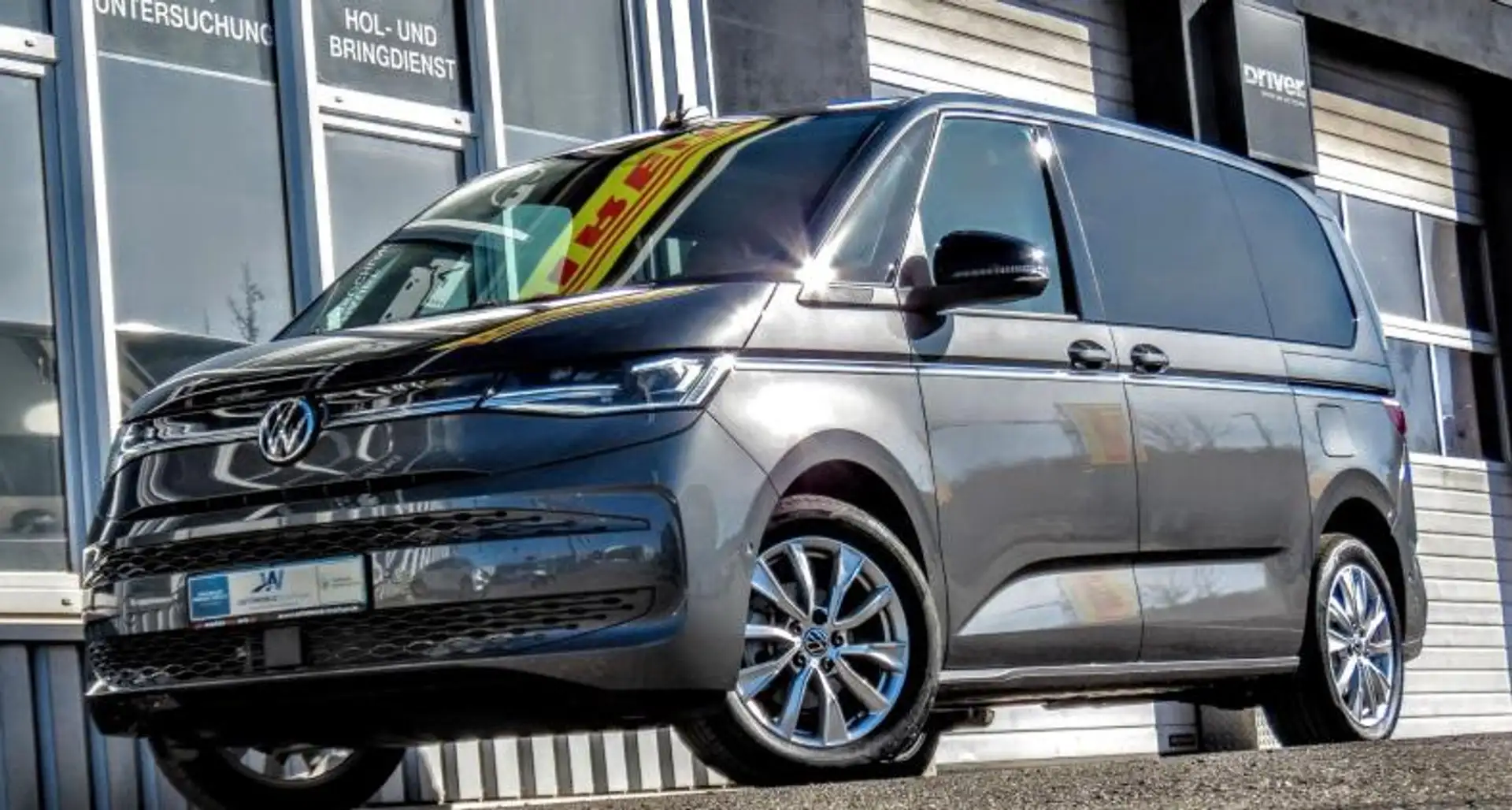 Volkswagen T7 Multivan 2.0 tdi Style 150cv dsg 7p.ti Grigio - 1