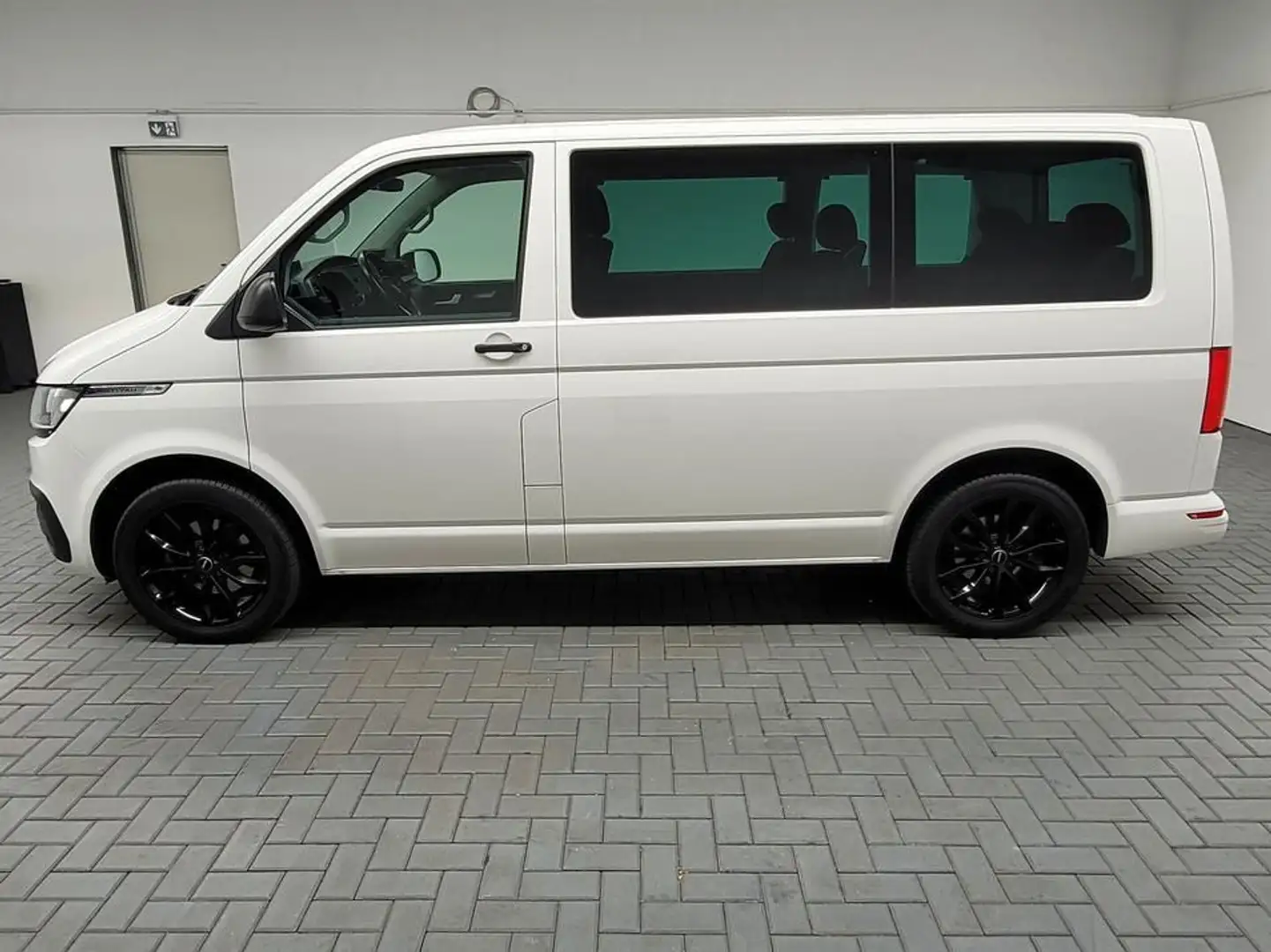 Volkswagen T6 Multivan T6.1 Multivan 7-Sitzer/Navi/AHK/SHZ/PDC/Kam/18 L Weiß - 2