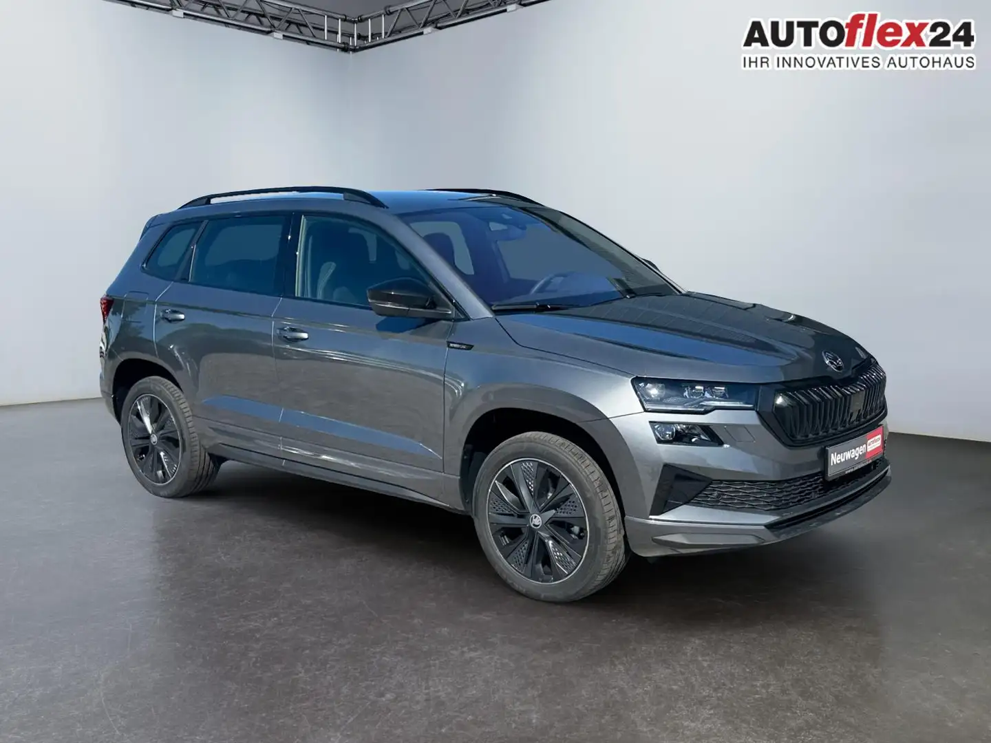 Skoda Karoq 1,5 TSI DSG Sportline 2ZKli ACC Cant 4xSHZ PDC ... Grau - 1