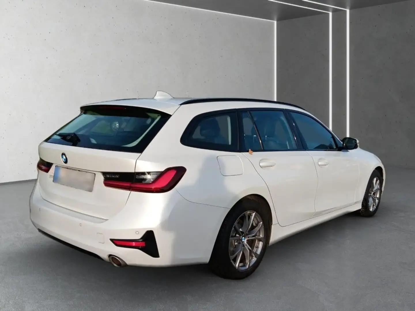 BMW 318 318i Touring Aut. Sport Line - 2