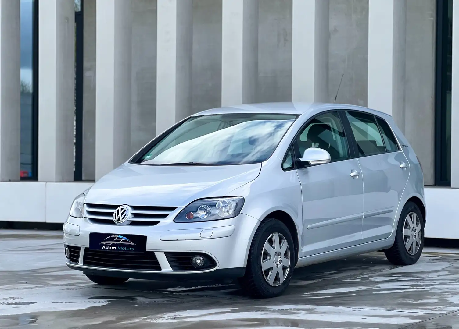 Volkswagen Golf Plus 1.6 Automatik Goal Benzine - 120000km - carplay Argent - 1
