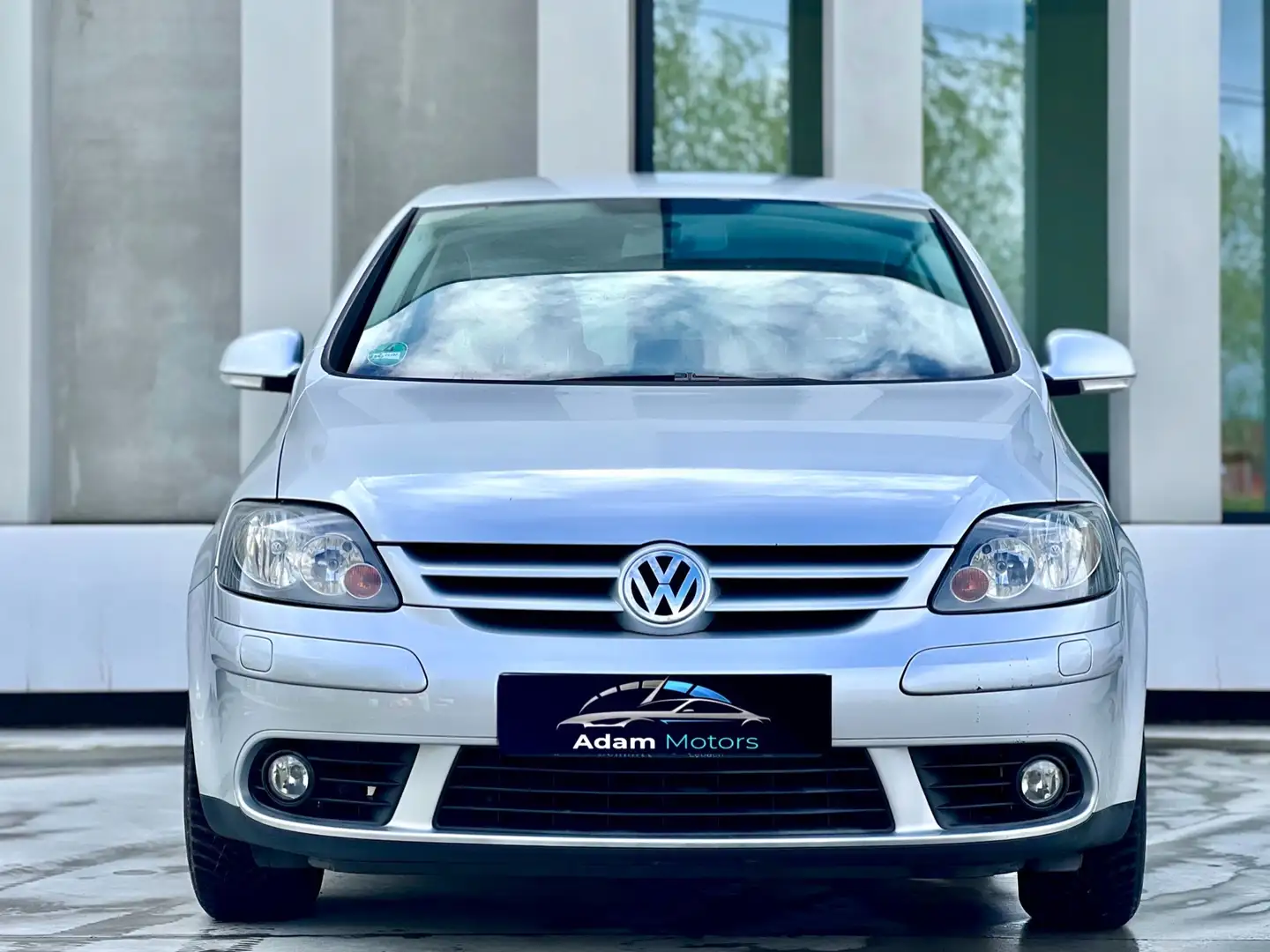 Volkswagen Golf Plus 1.6 Automatik Goal Benzine - 120000km - carplay Zilver - 2