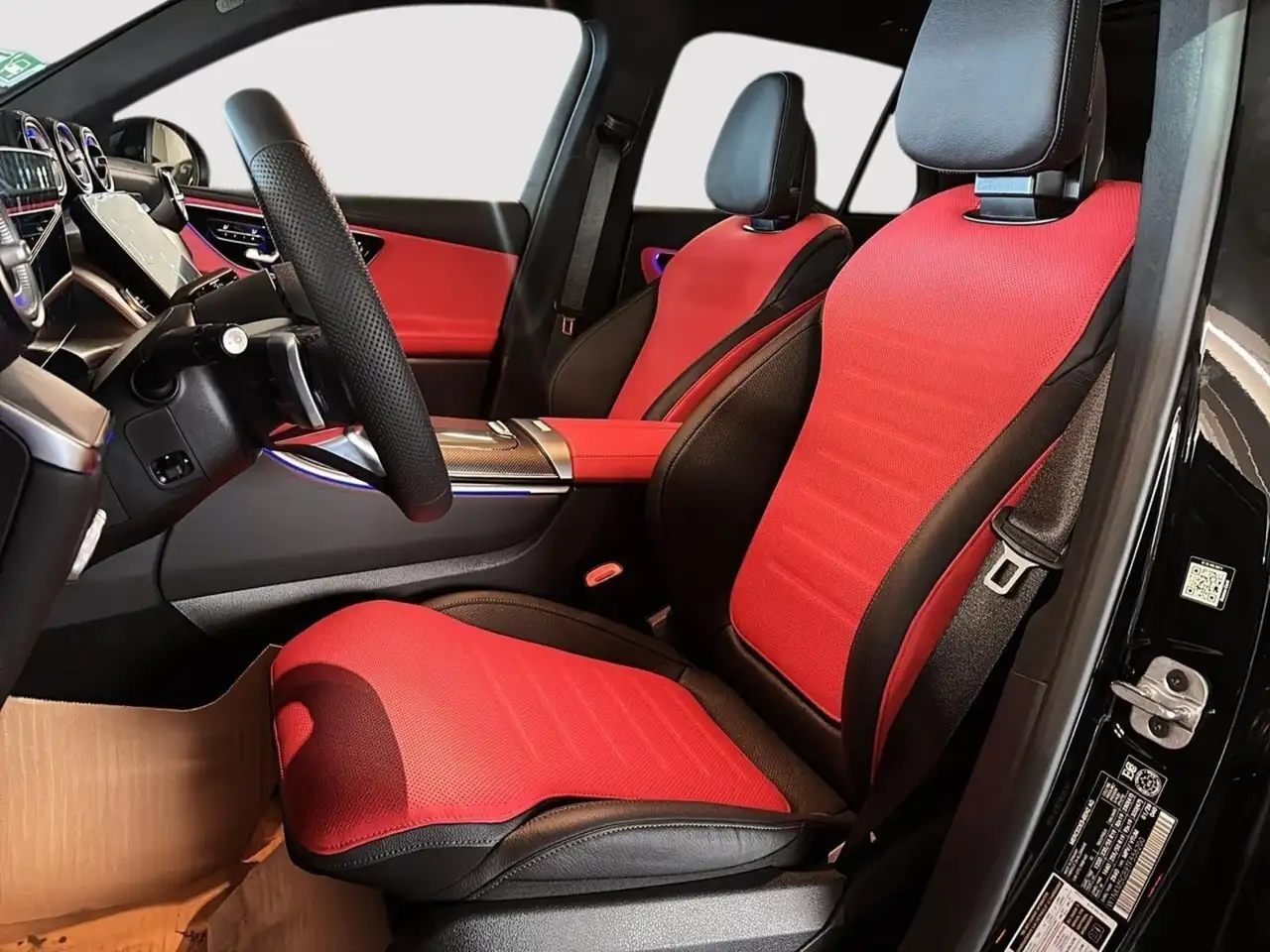 Mercedes-Benz GLC снимка Mercedes-Benz GLC