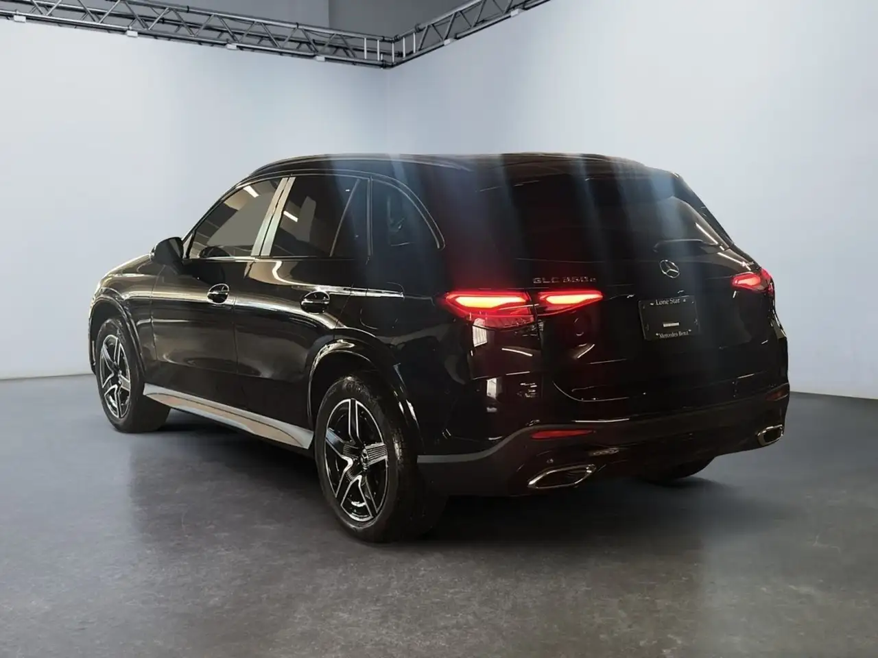 Mercedes-Benz GLC снимка Mercedes-Benz GLC