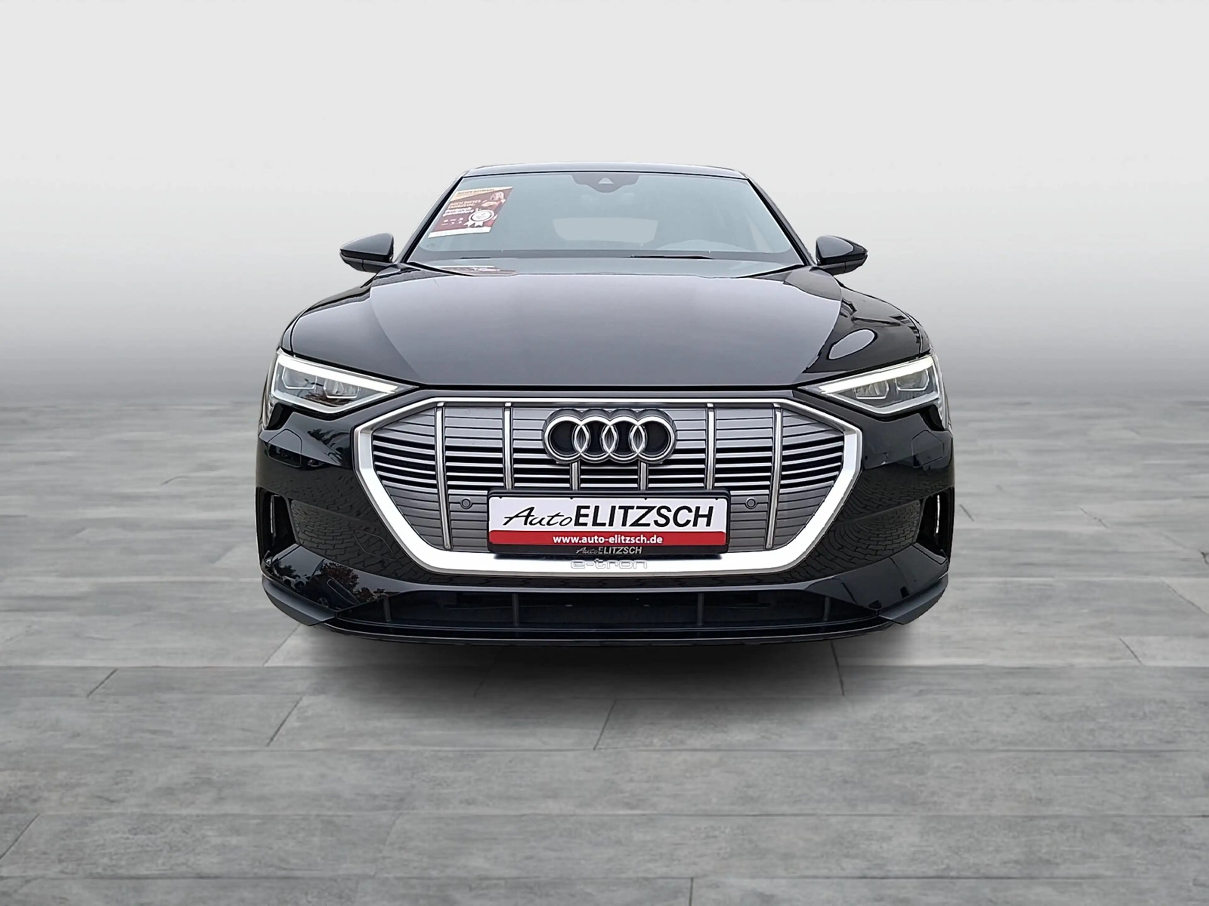 Audi e-tron 50 S line quattro LED Navi AVC SHZ GRA PDC — photo 8