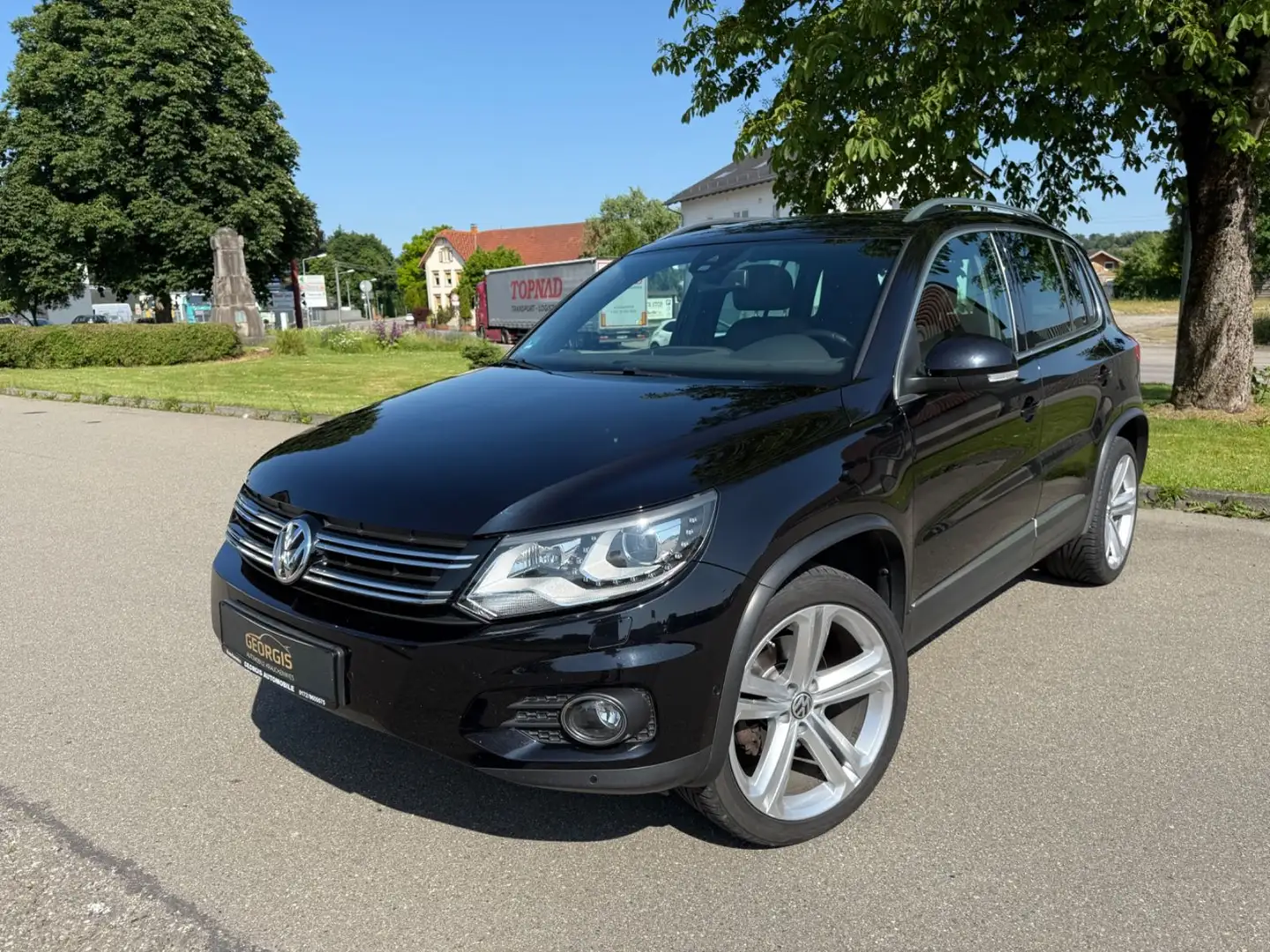 Volkswagen Tiguan 2.0 TSI Track & Style 4Motion Panorama Noir - 1