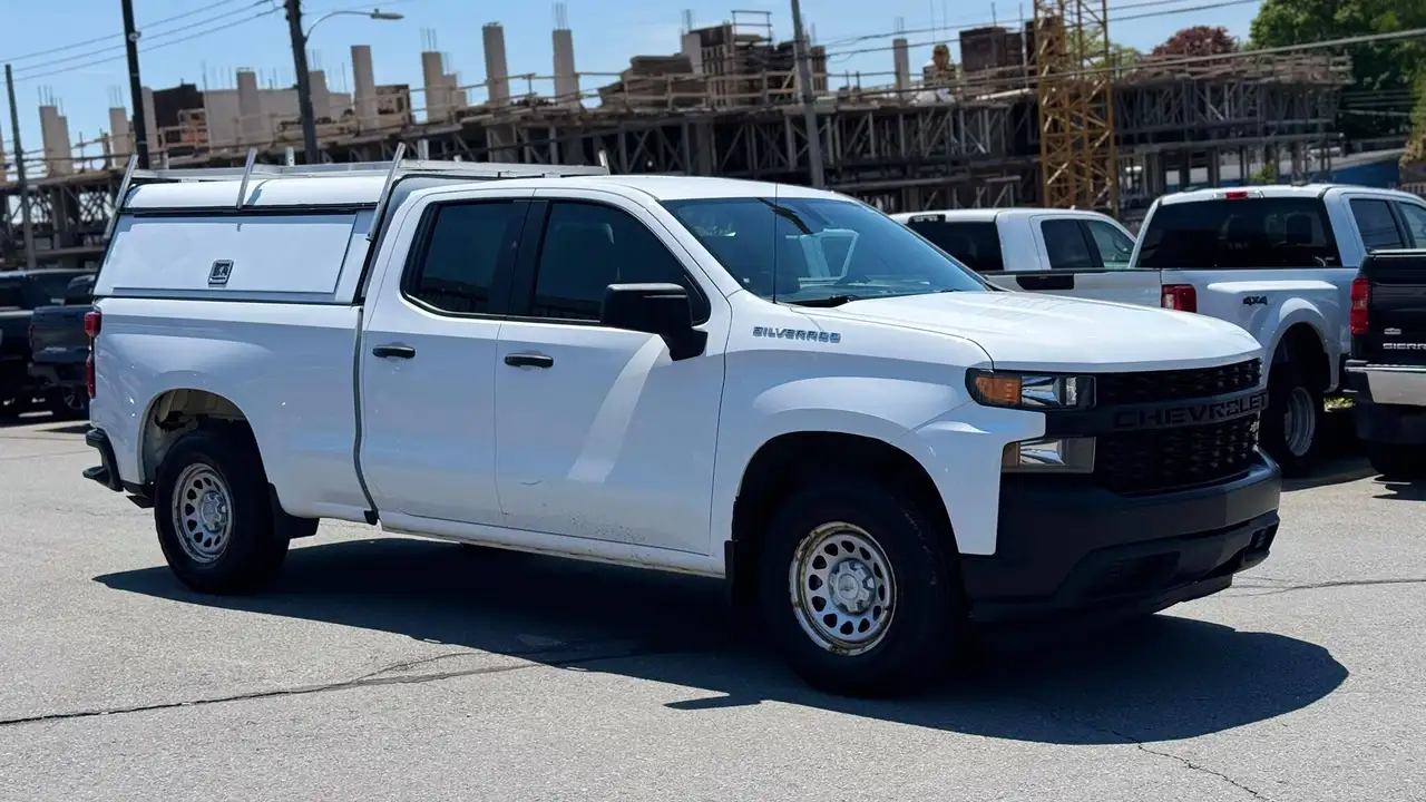 Chevrolet Silverado 1500 снимка Chevrolet Silverado 1500
