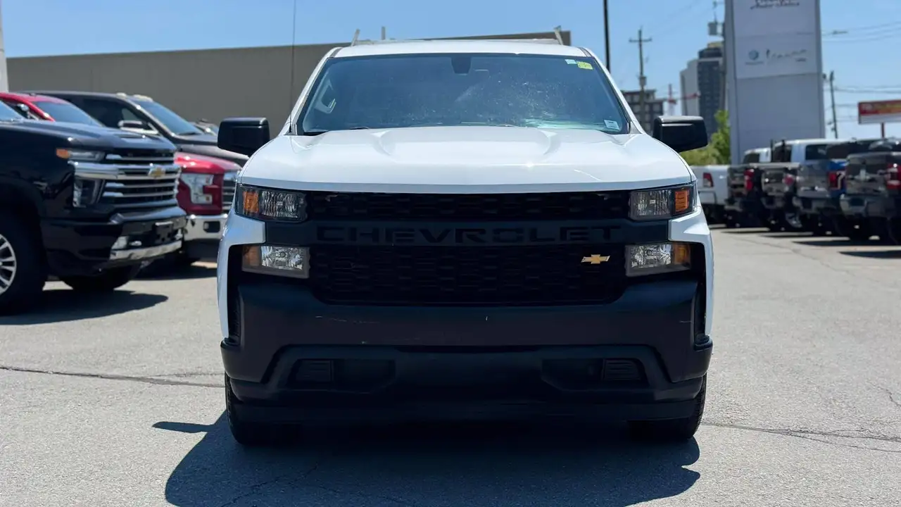 Chevrolet Silverado 1500 снимка Chevrolet Silverado 1500