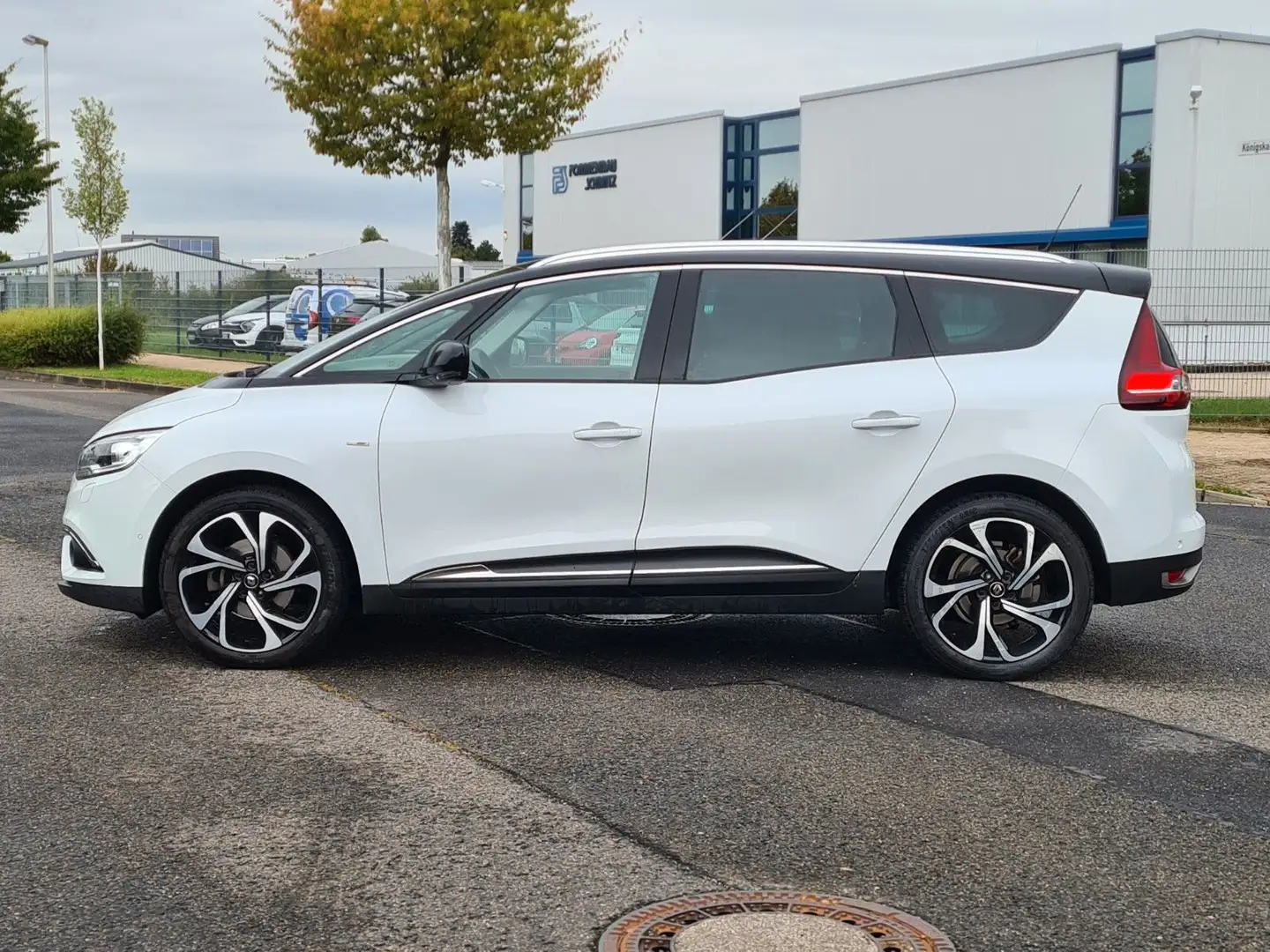 Renault Grand Scenic Scenic IV Grand BOSE Edition*1.Hand*Navi*Autom* Schwarz - 2