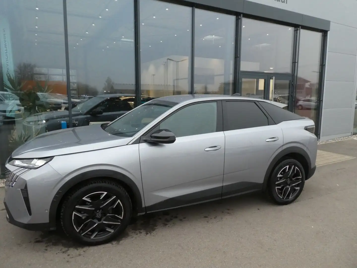 Peugeot 3008 Hybrid 136 Allure, Klima, SHZ, PDC, Kamera Silber - 2