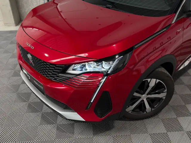 Peugeot 3008 view 3