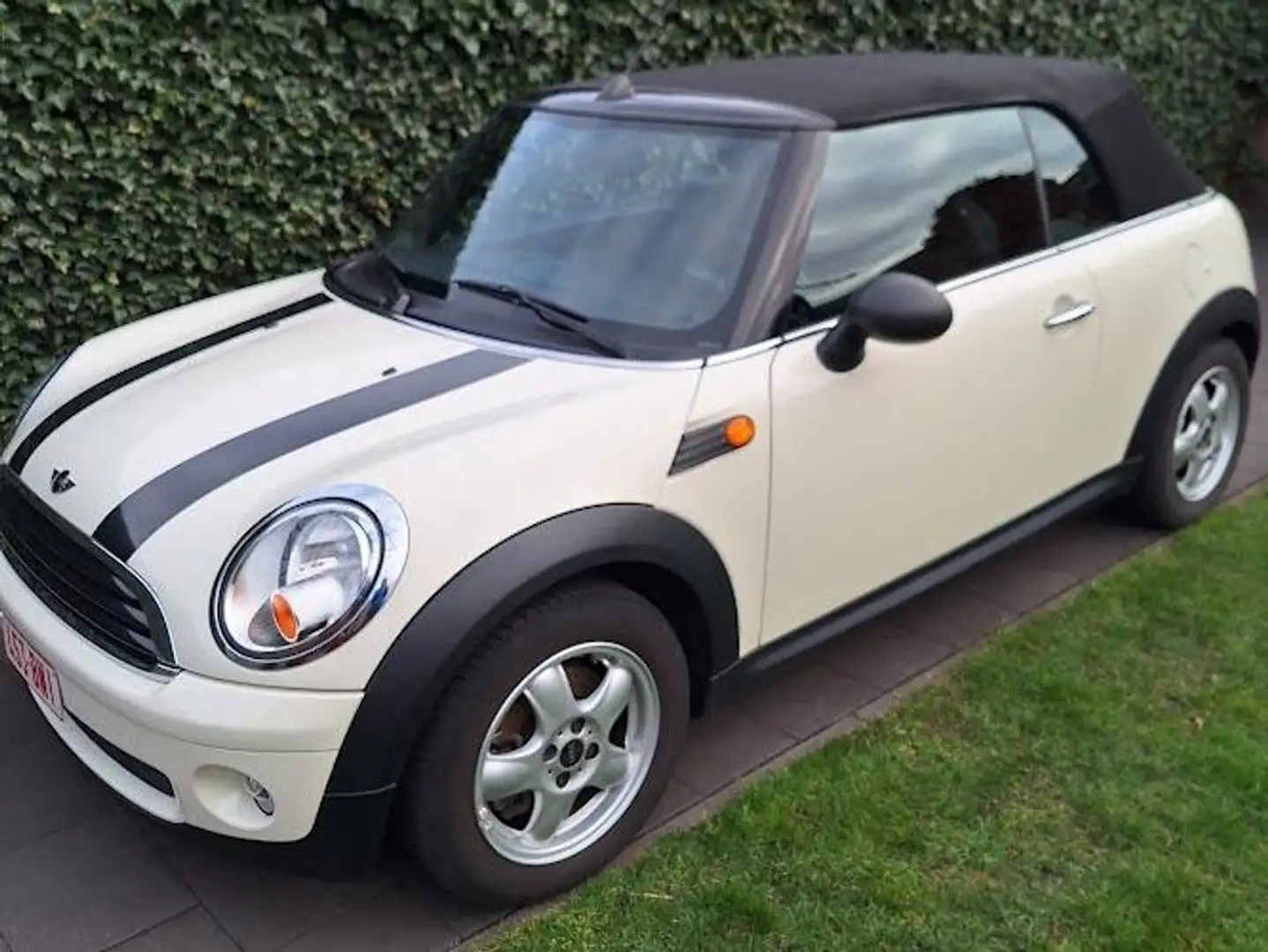 MINI One Cabrio - 2