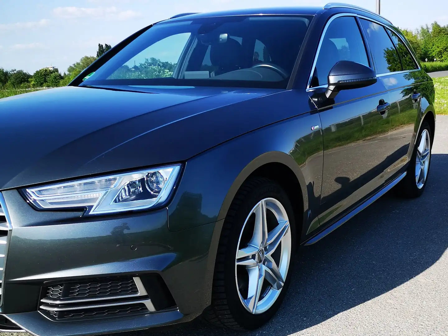 Audi A4 A4 Avant g-tron 2.0 TFSI S tronic sport Grau - 2