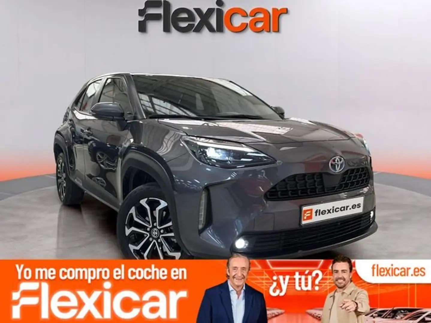 Toyota Yaris Cross 120H Style Gris - 1