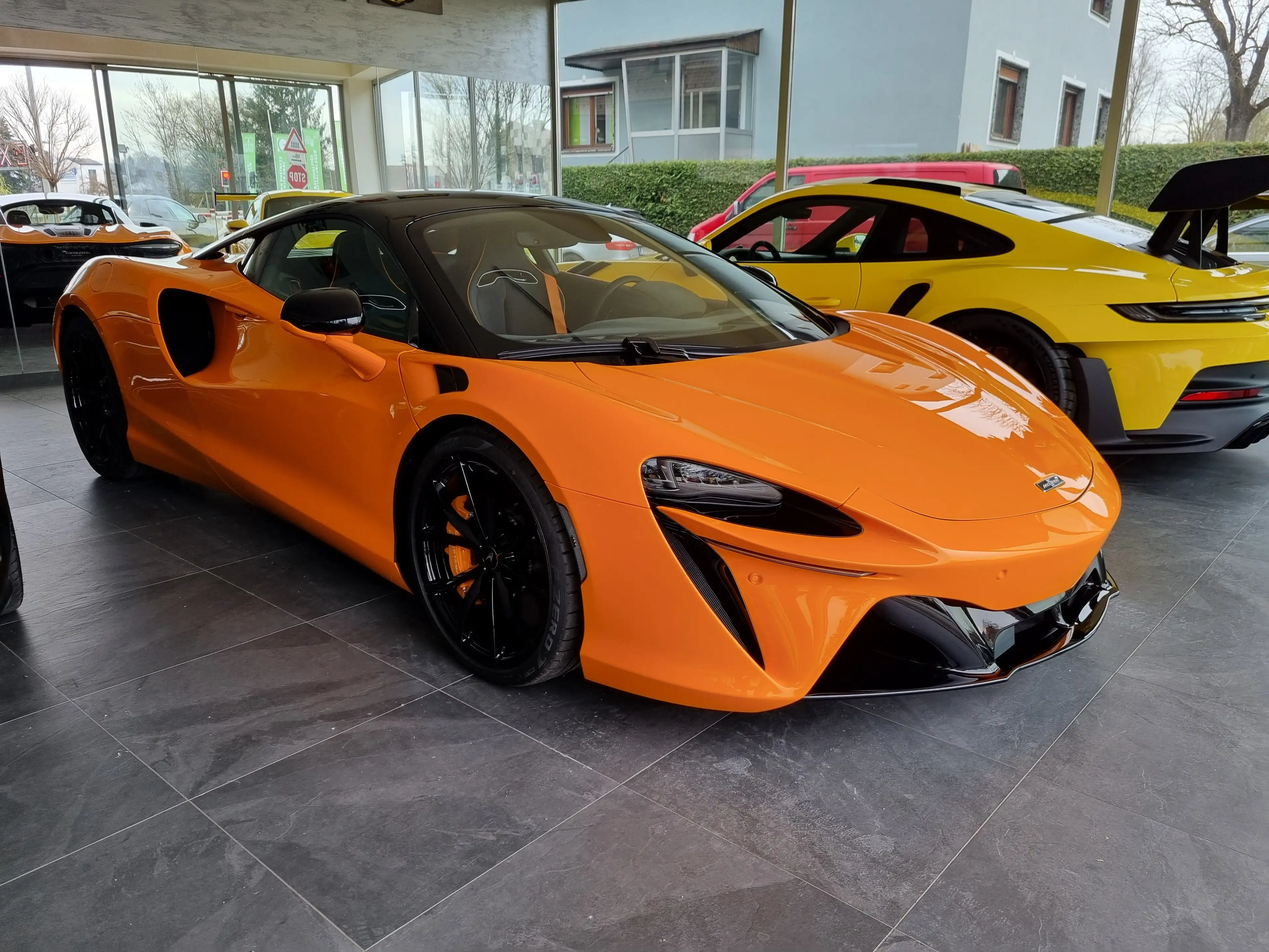 McLaren Artura Performance Black Paket Lift Sport Auspuff Clubsp. — photo 8