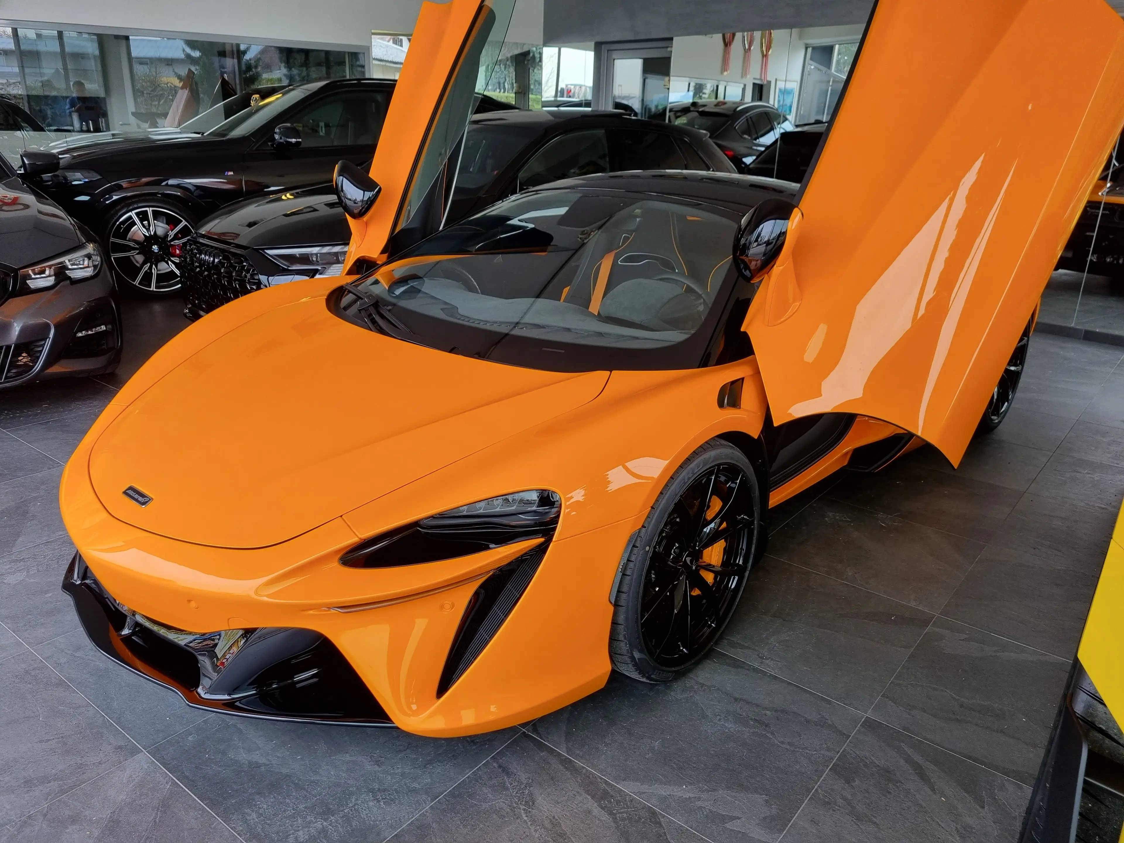 McLaren Artura Performance Black Paket Lift Sport Auspuff Clubsp. — photo 3