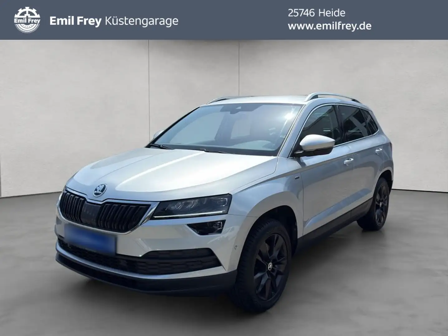 Skoda Karoq Clever 2.0l TDI 4x4 DSG AHK ACC SHZ NAVI RFK Silber - 1