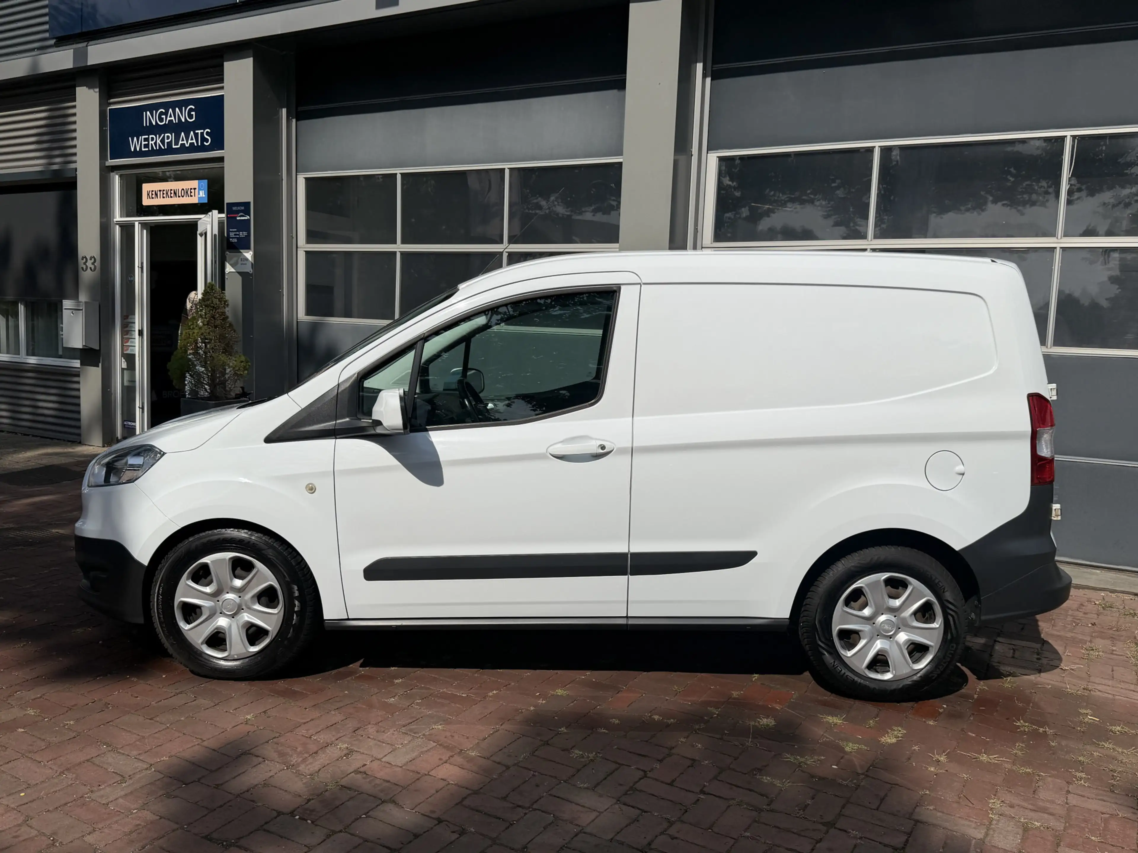 Ford Transit Courier 1.5 TDCI Trend (Bestel)  11-2017 161.622 KM — photo 3